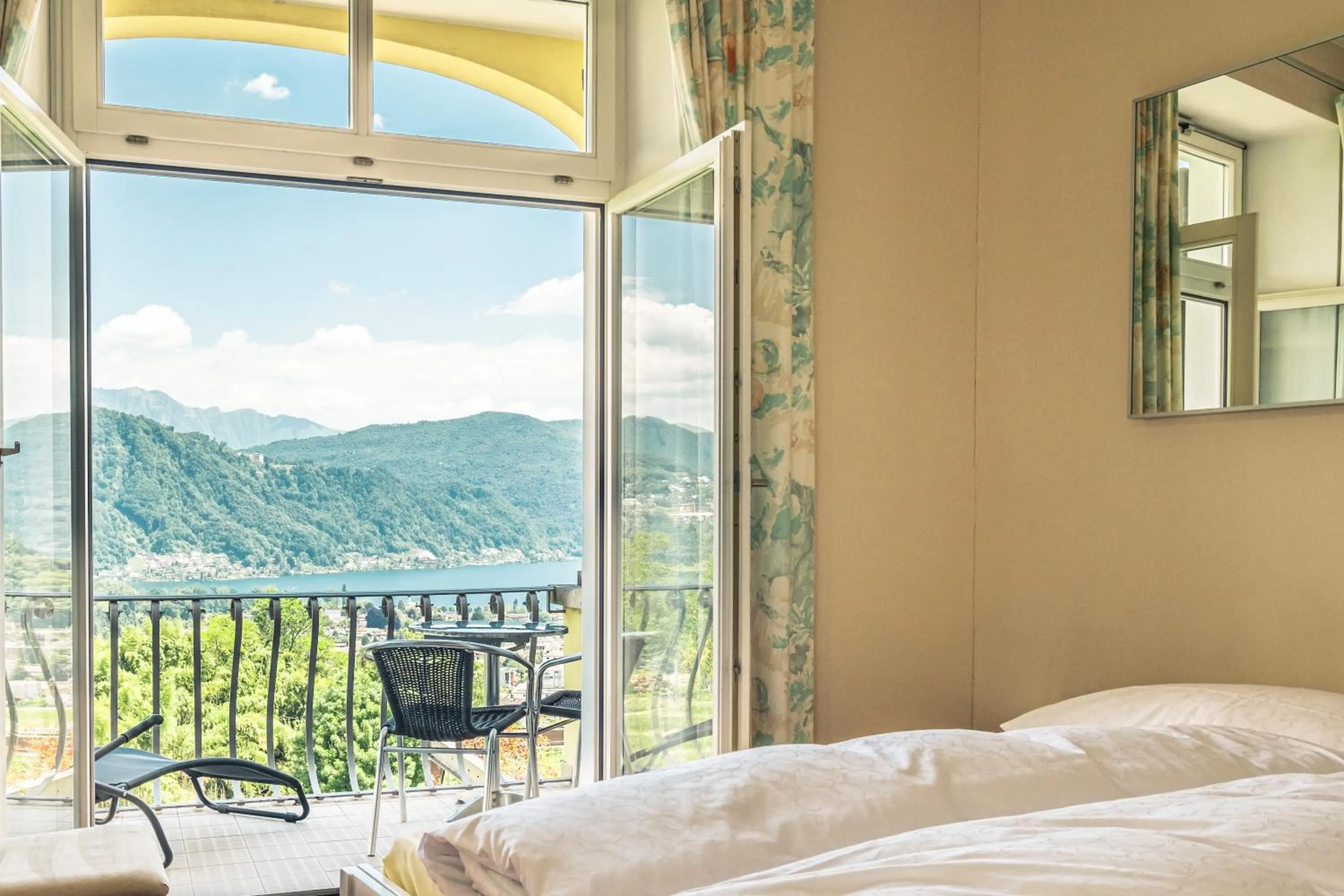 Bed in Paladina Hotel