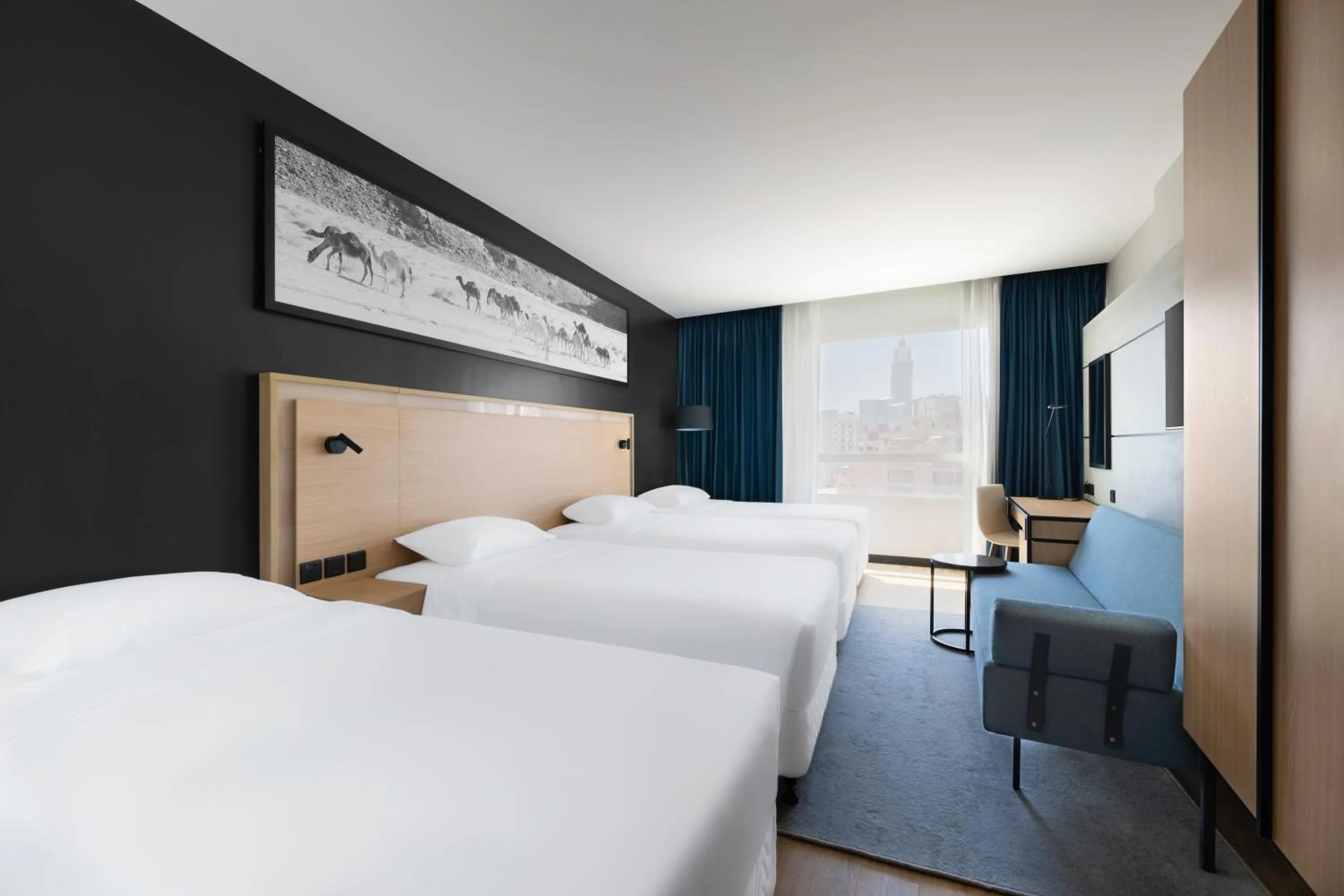 Bed in Park Inn by Radisson Makkah Thakher Algharbi