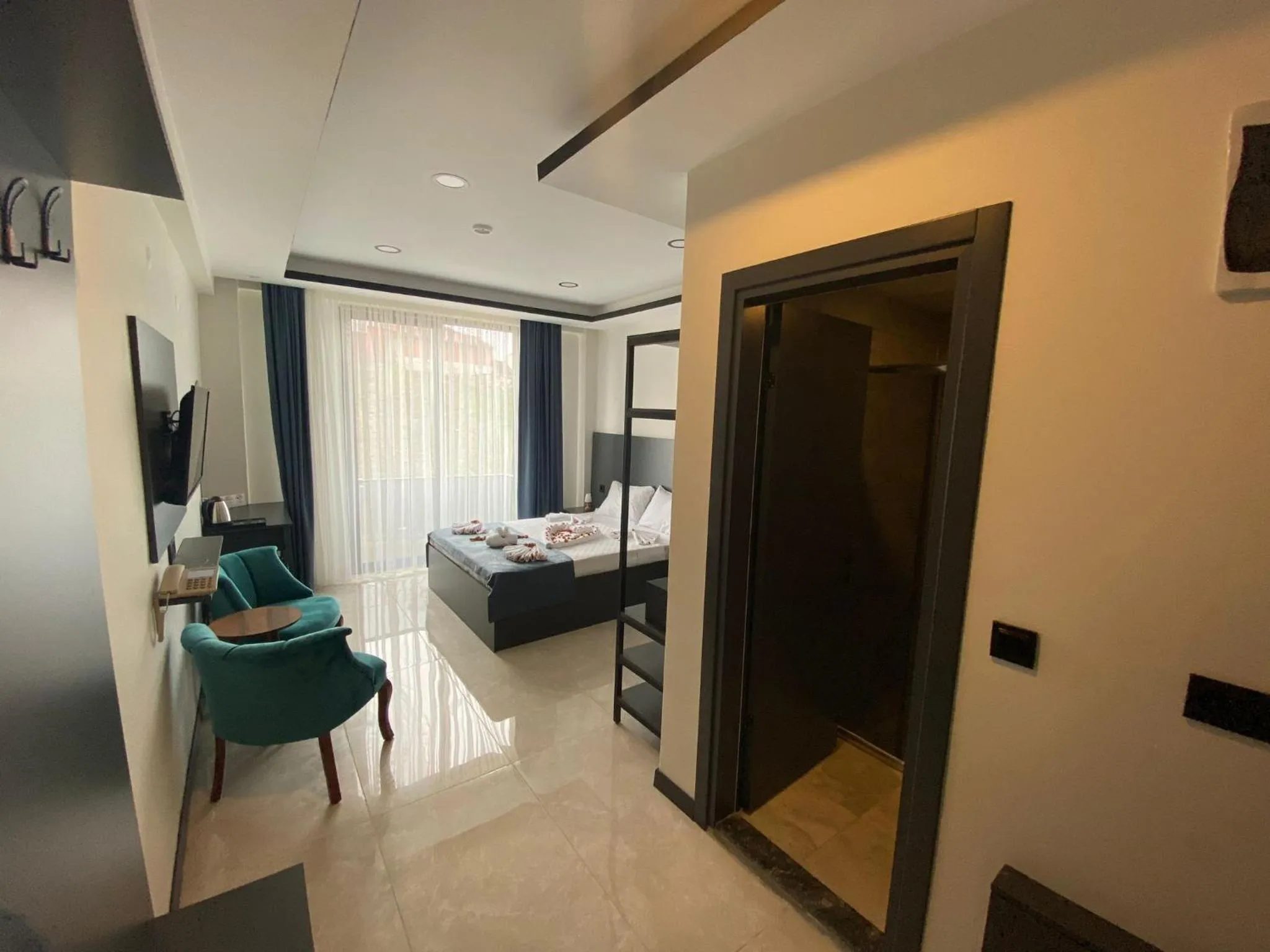 Photo of the whole room, Bed in Efe Termal