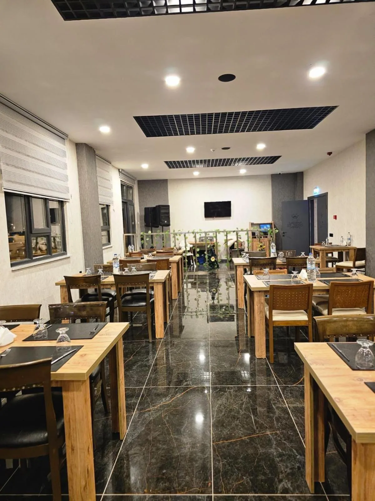 Restaurant/places to eat in Efe Termal