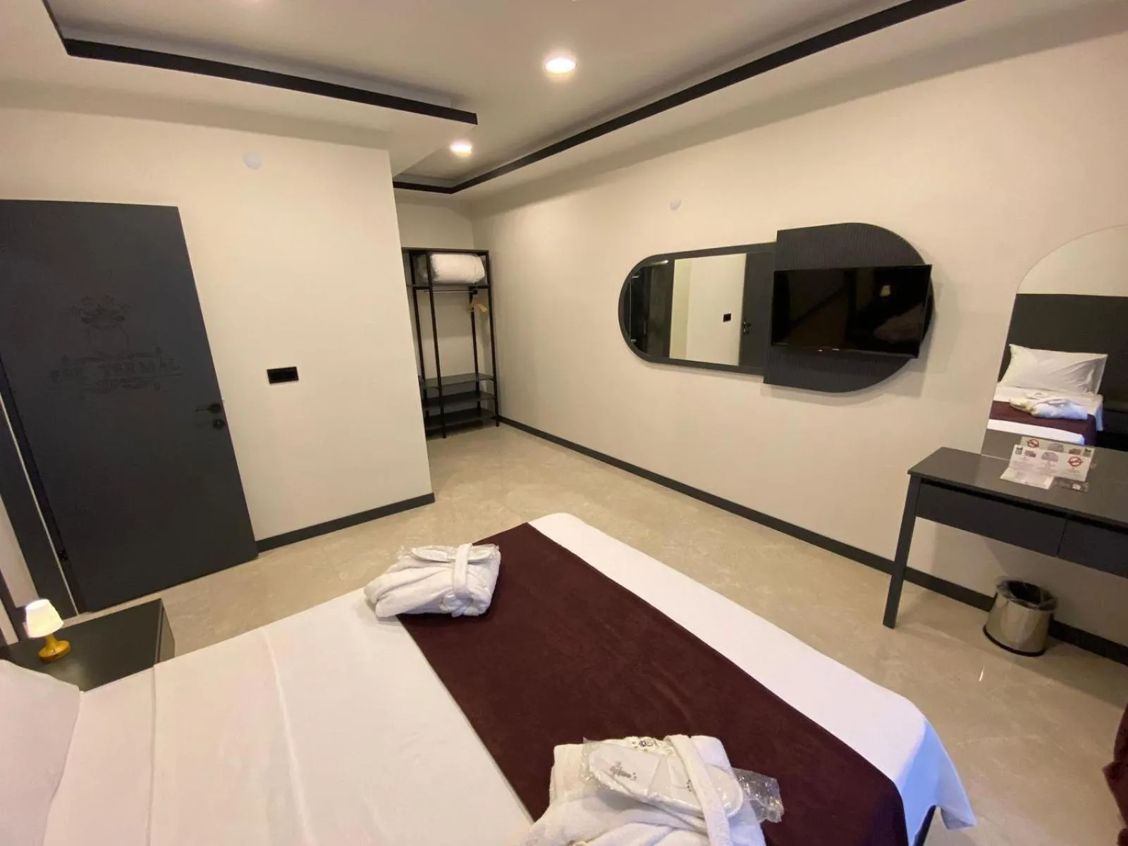 Photo of the whole room, Bed in Efe Termal