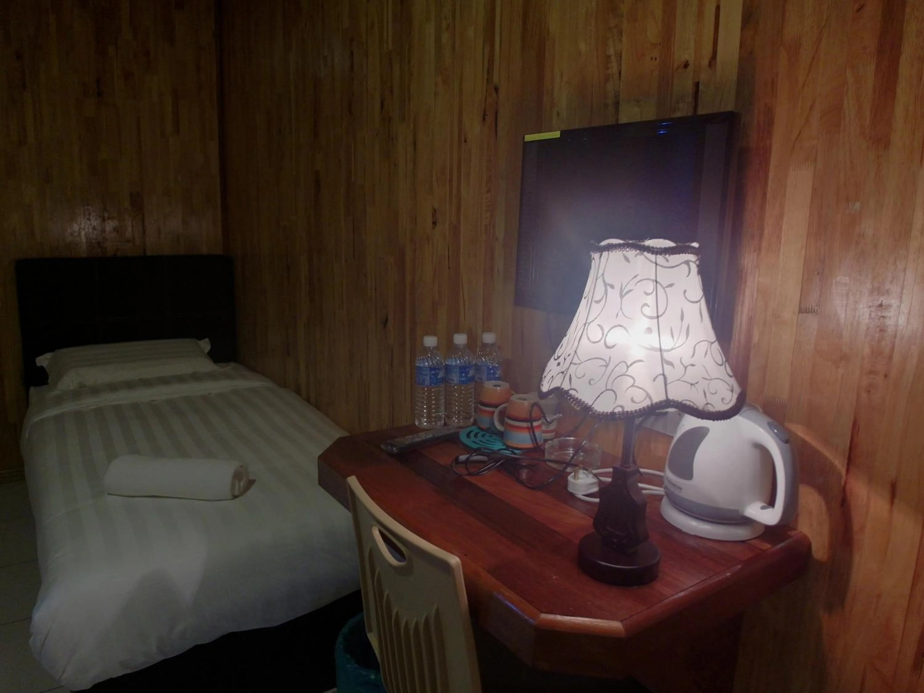 Bed in Mabohai Resort Klebang