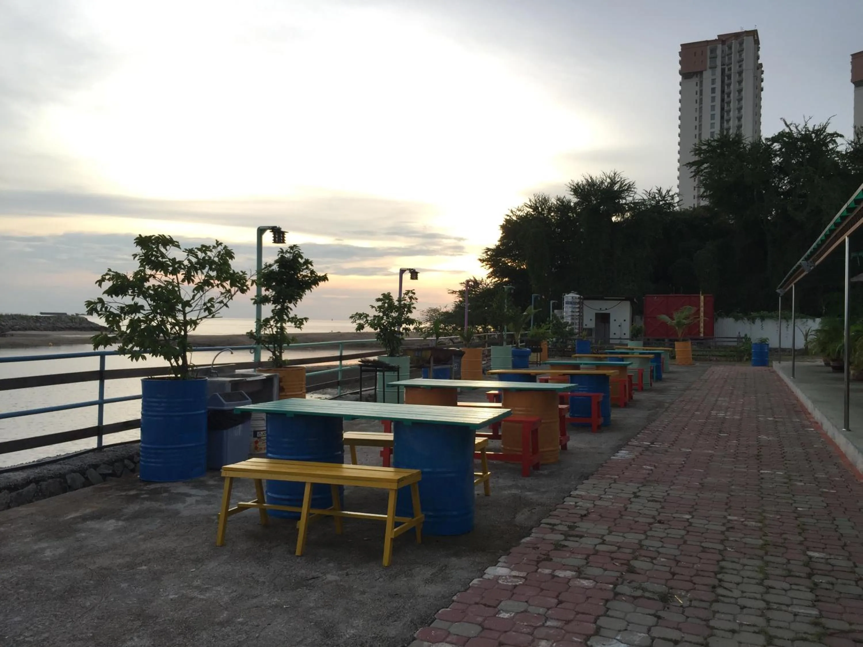 BBQ facilities in Mabohai Resort Klebang