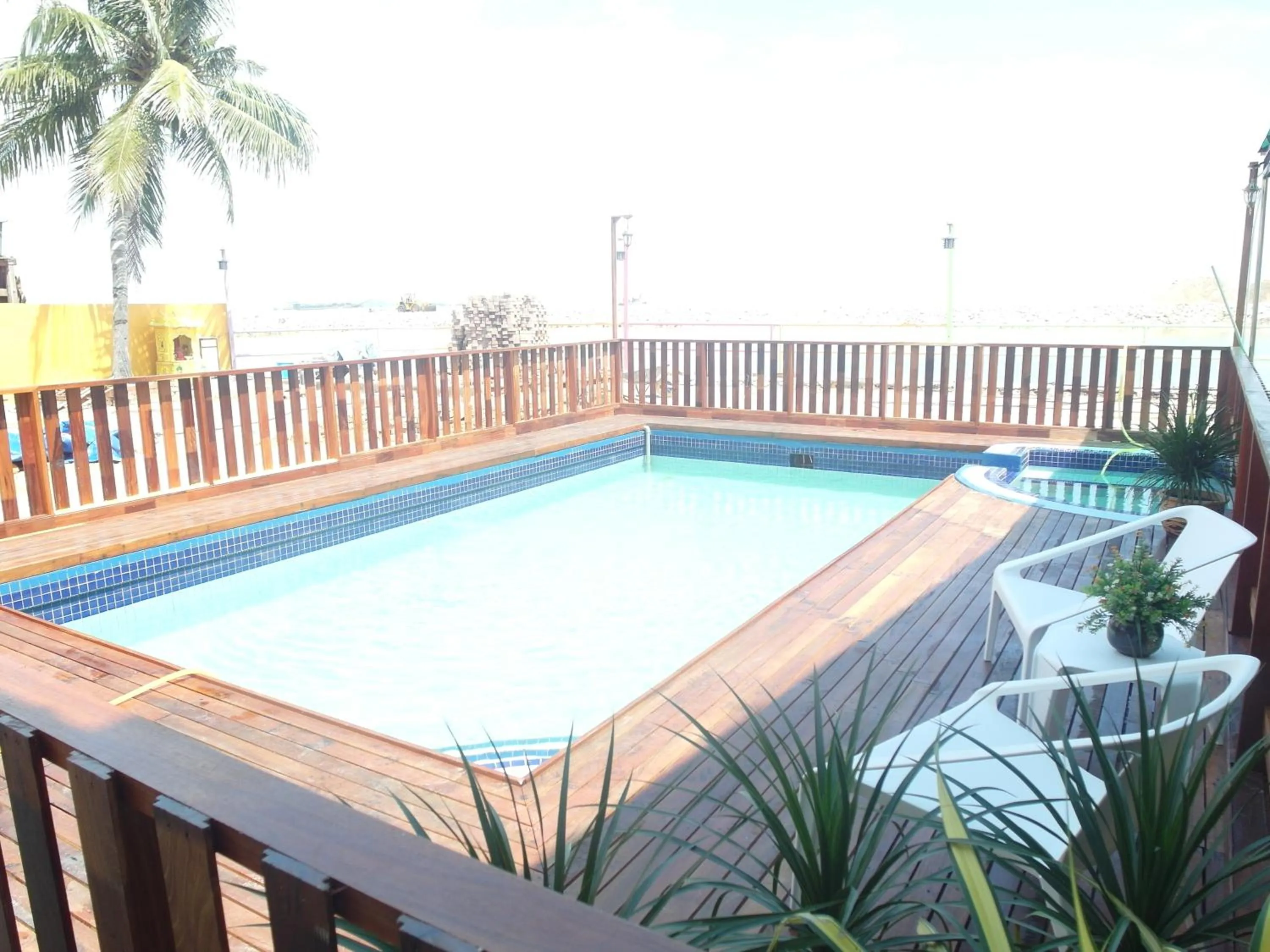 Swimming pool in Mabohai Resort Klebang