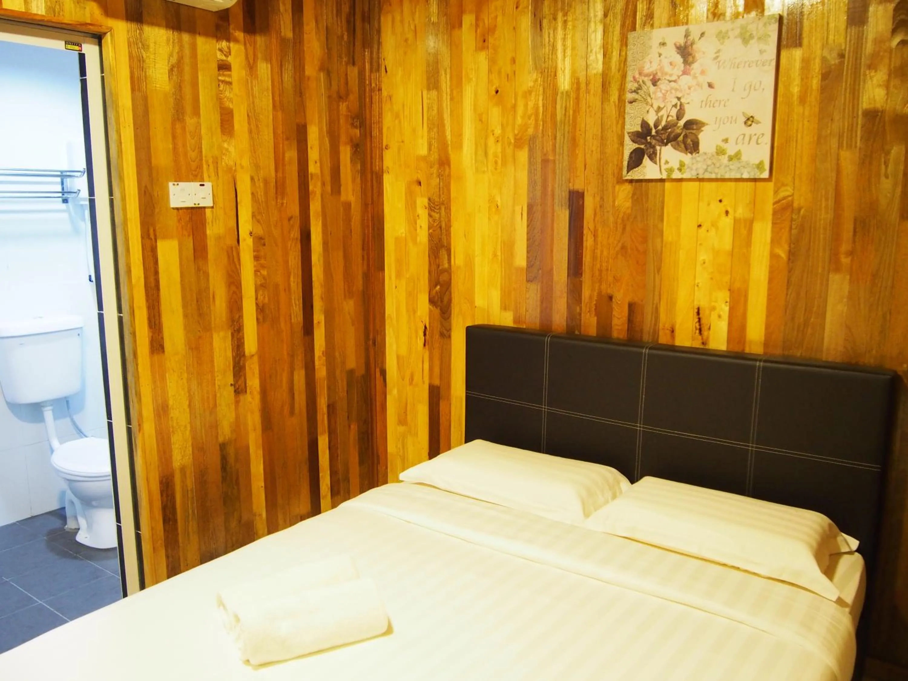 Bed in Mabohai Resort Klebang