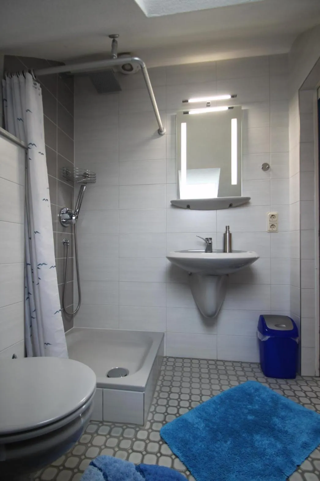 Bathroom in B&B am See Köln - Privatzimmer