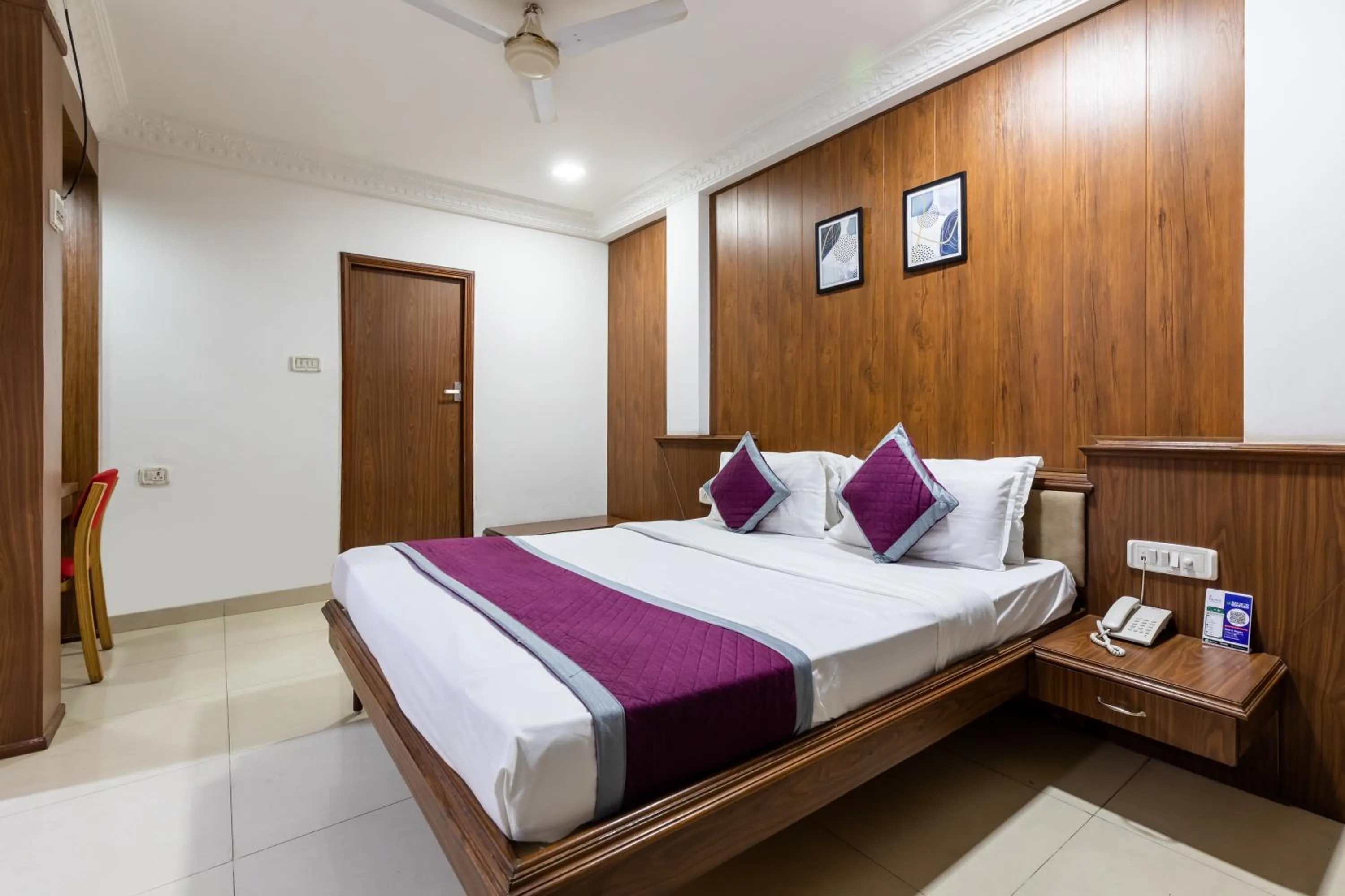 Bed in Hotel Kalinga