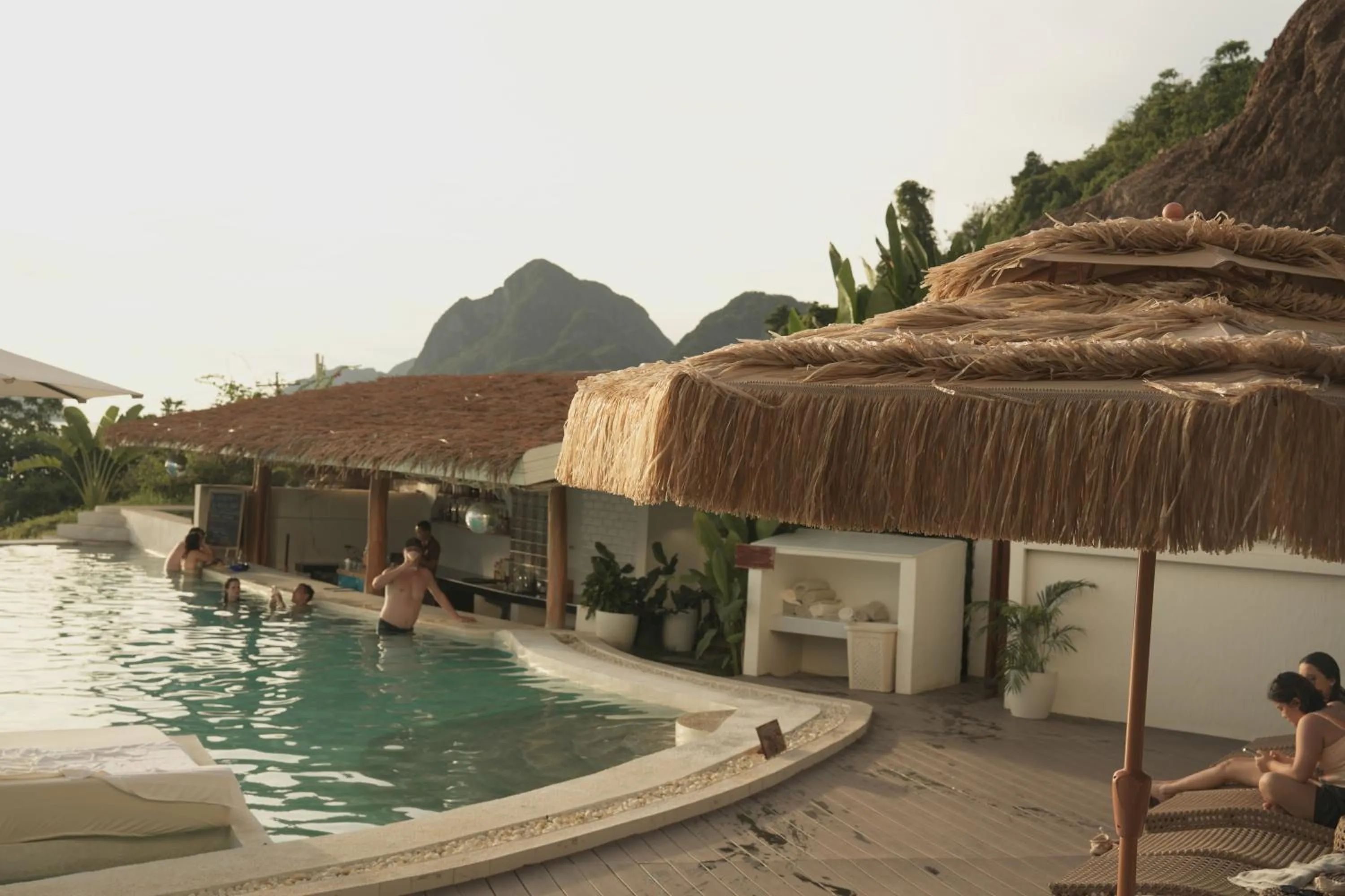 Restaurant/places to eat in El Nido Bayview Resort