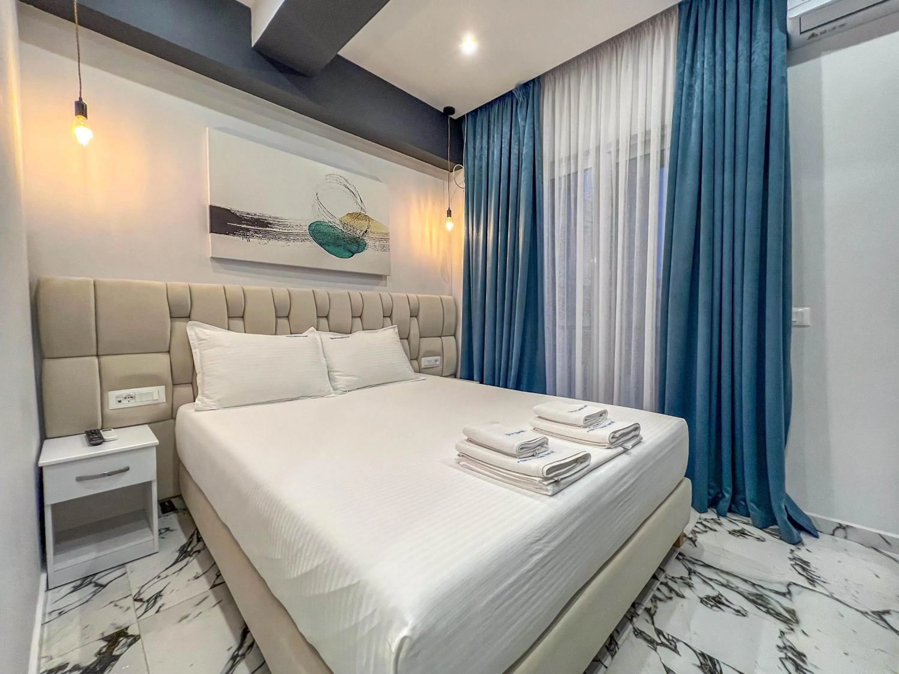 Deluxe Double Room with Balcony and Sea View in Rumani 3 Islands Hotel