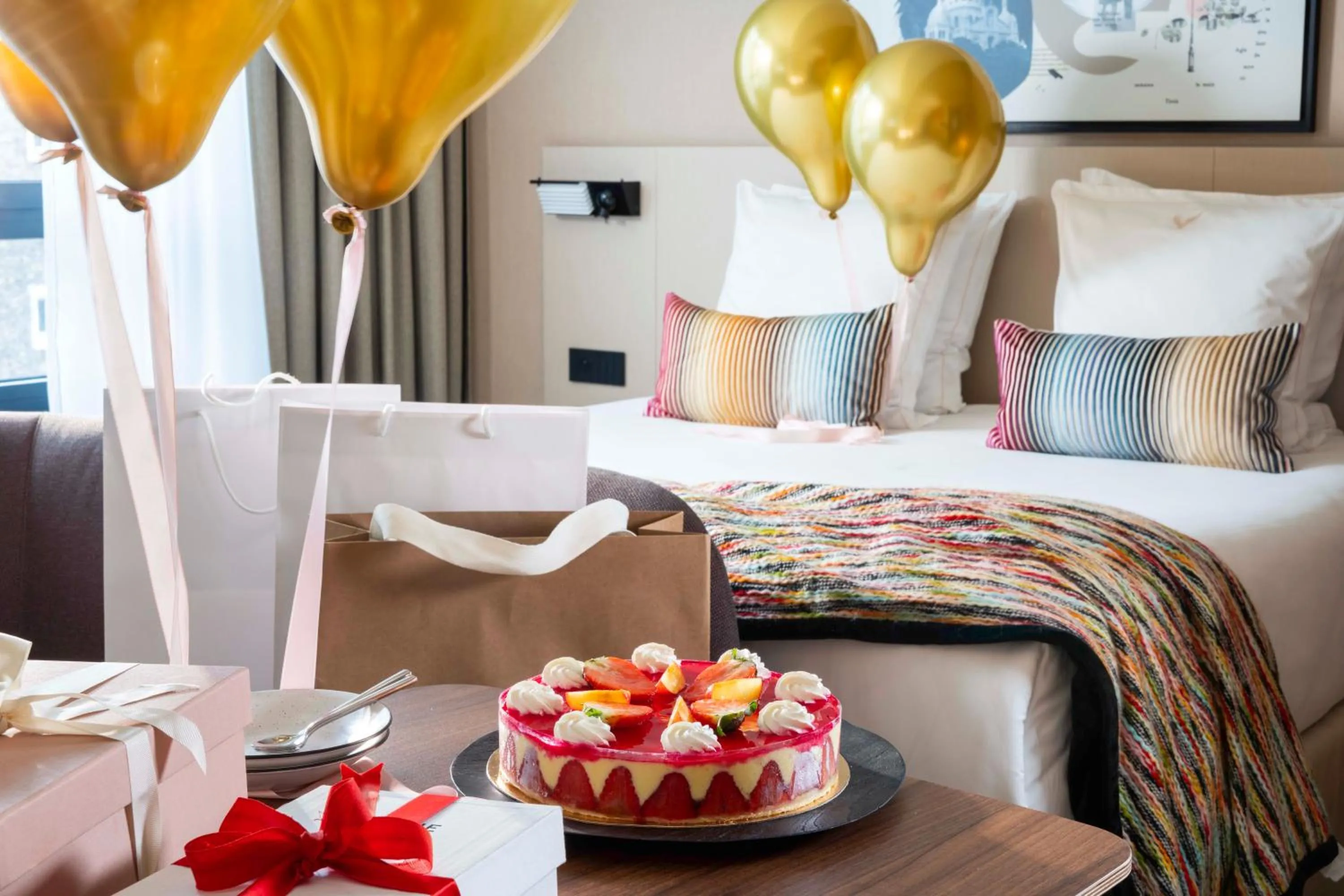 Bedroom, Bed in Yuna Montmartre - ApartHotel