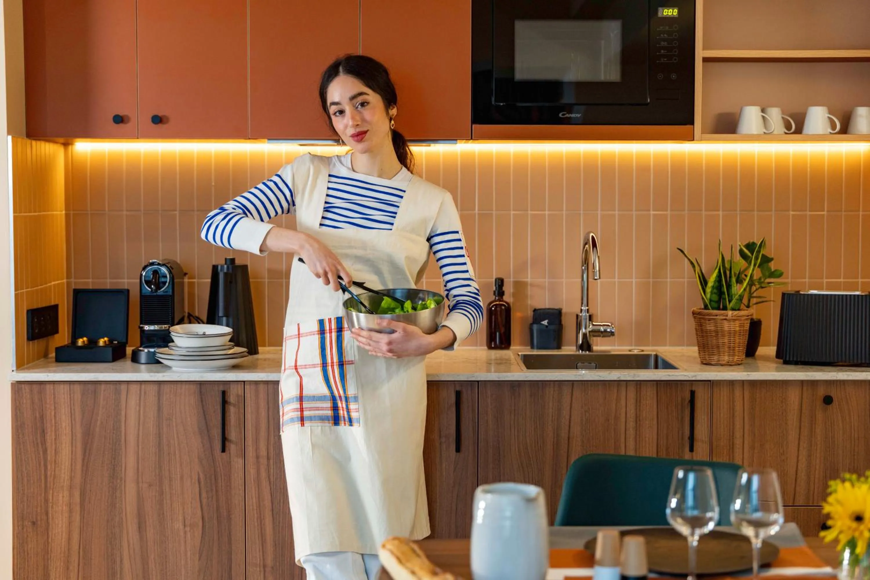 Kitchen or kitchenette in Yuna Montmartre - ApartHotel