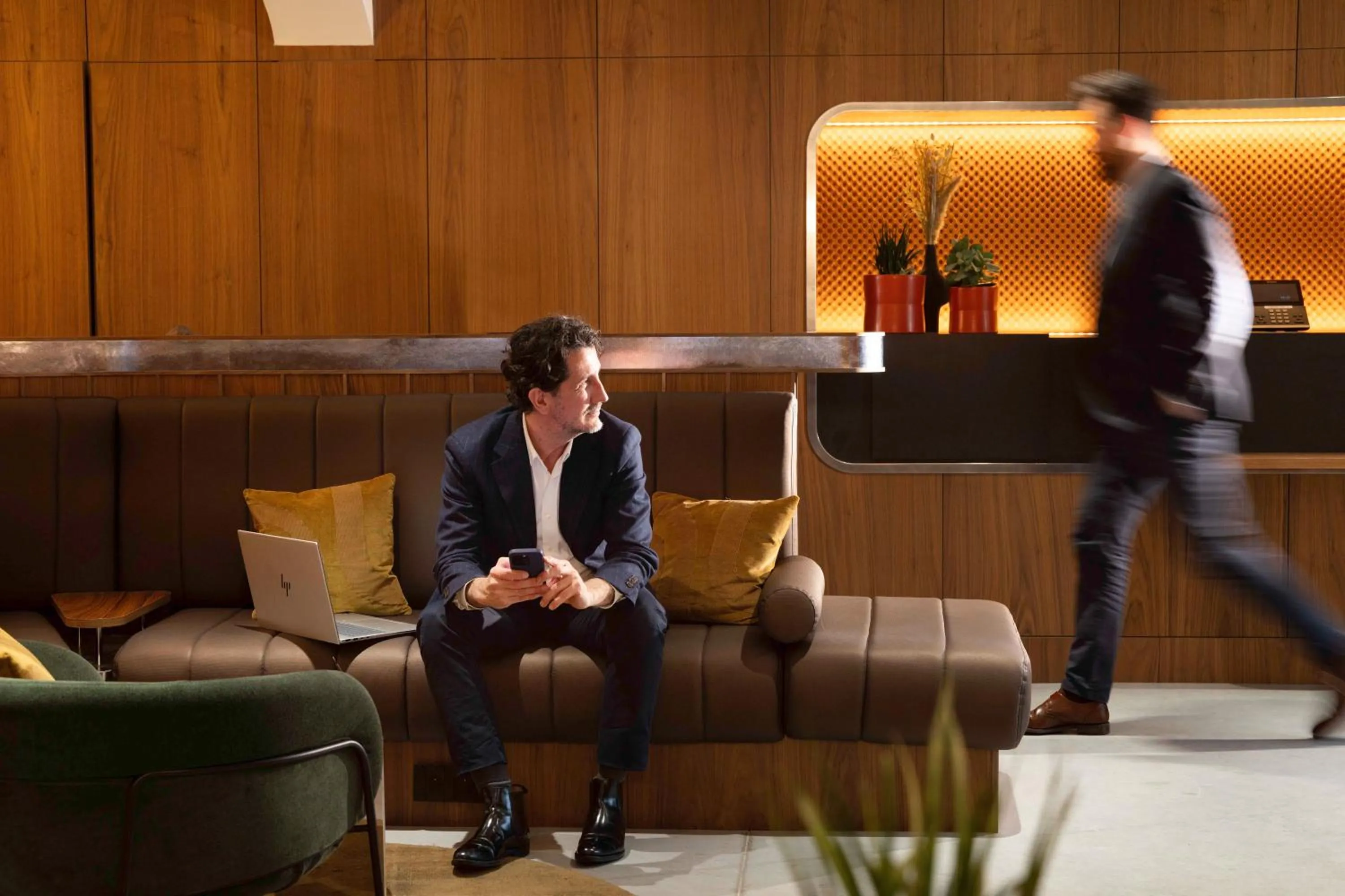 Lobby or reception in Yuna Montmartre - ApartHotel