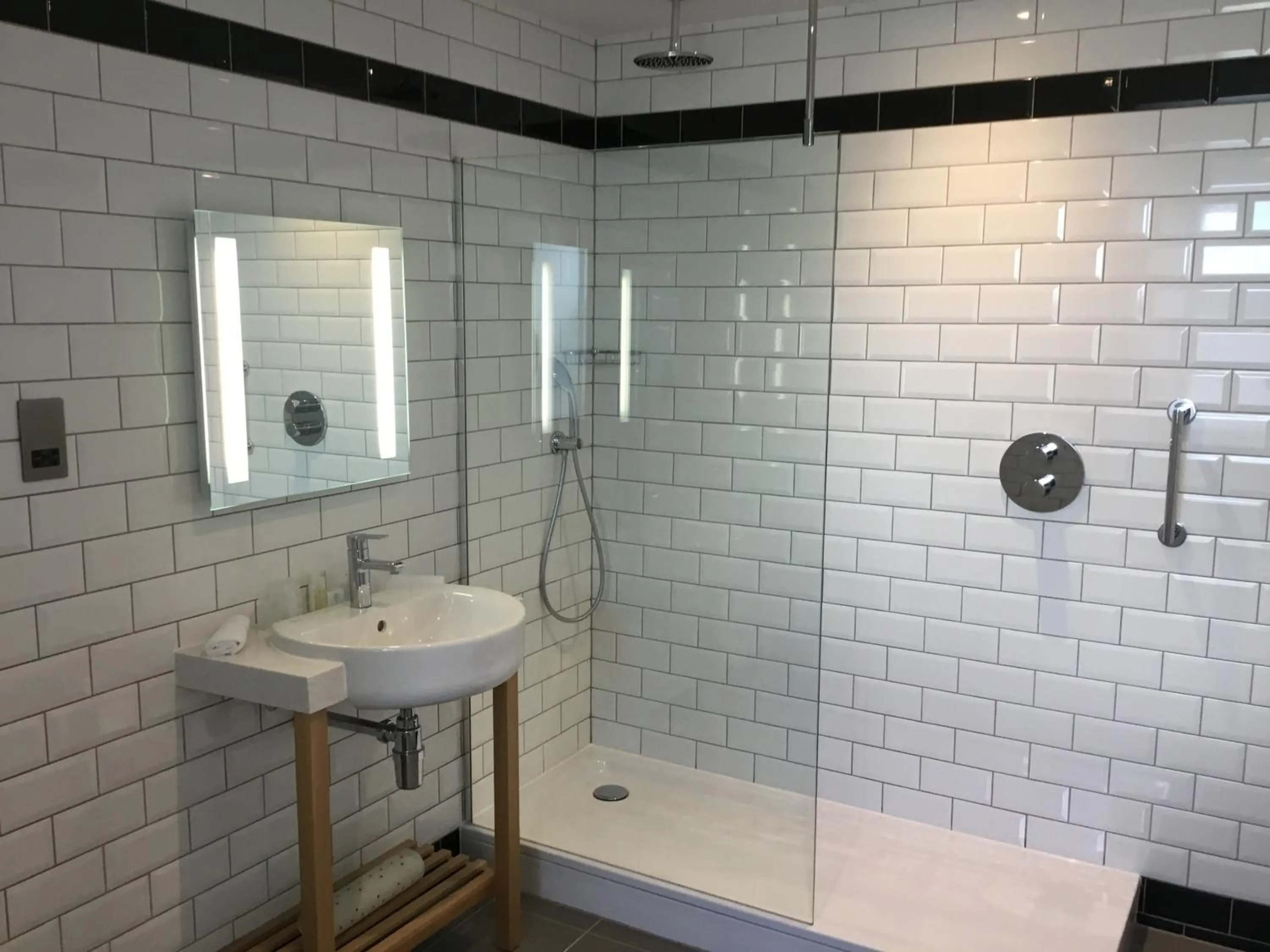 Shower in The Station Hotel