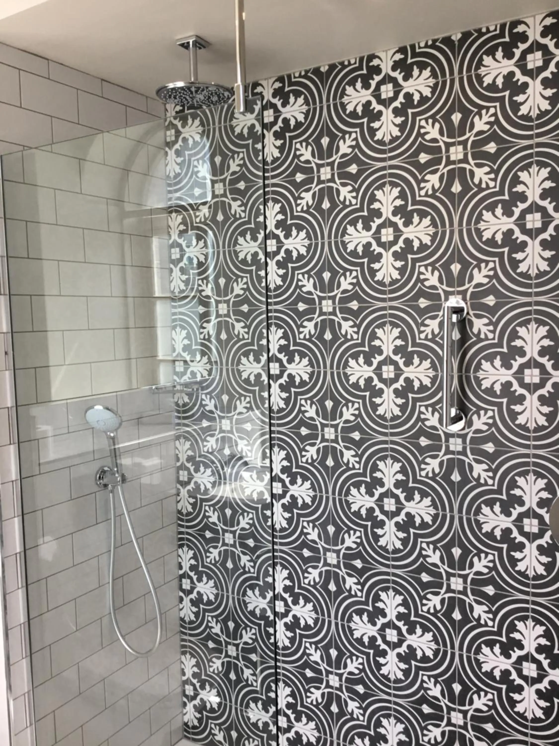 Shower in The Station Hotel