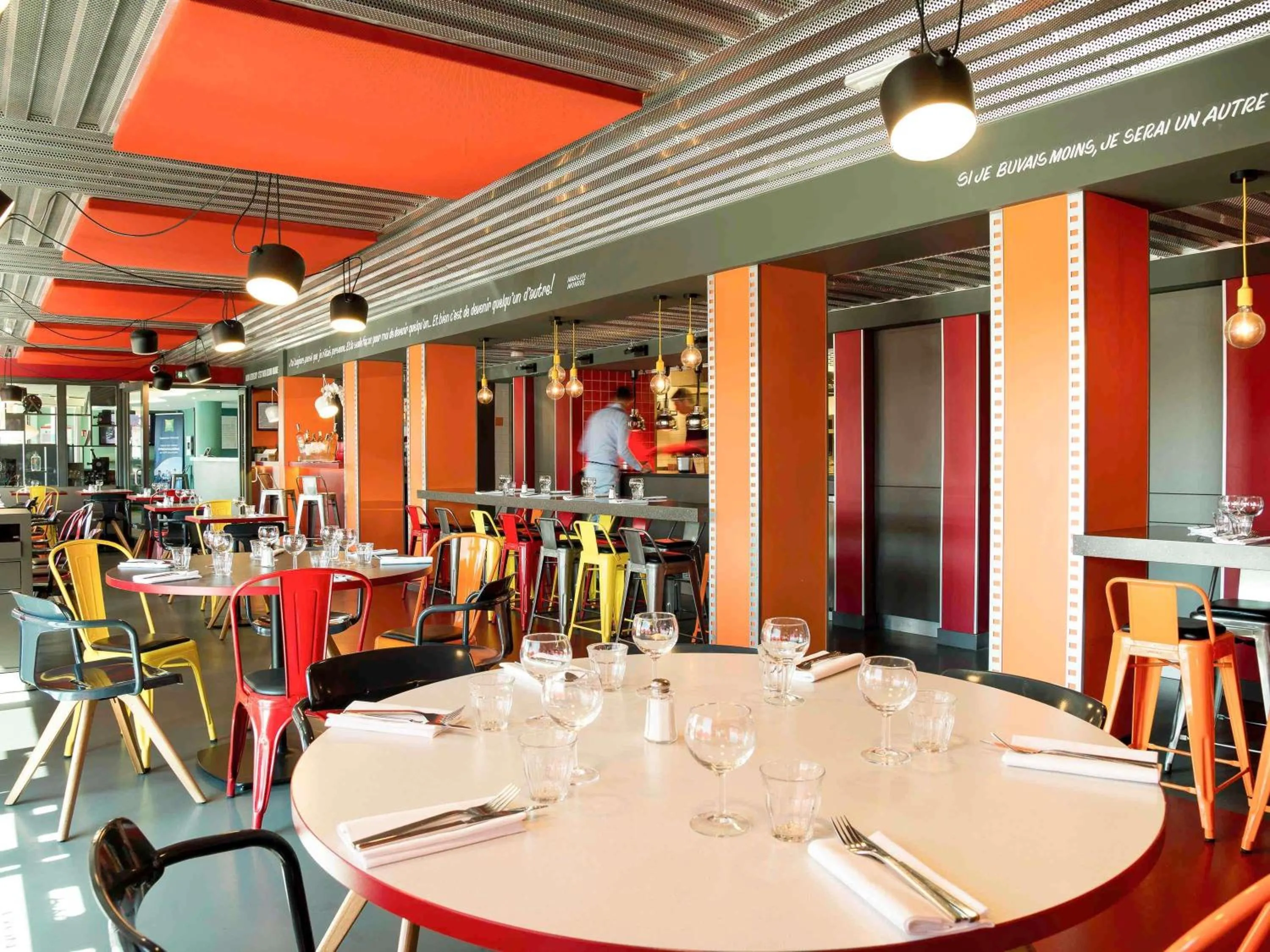 Restaurant/places to eat in ibis Styles Lyon Centre Confluence