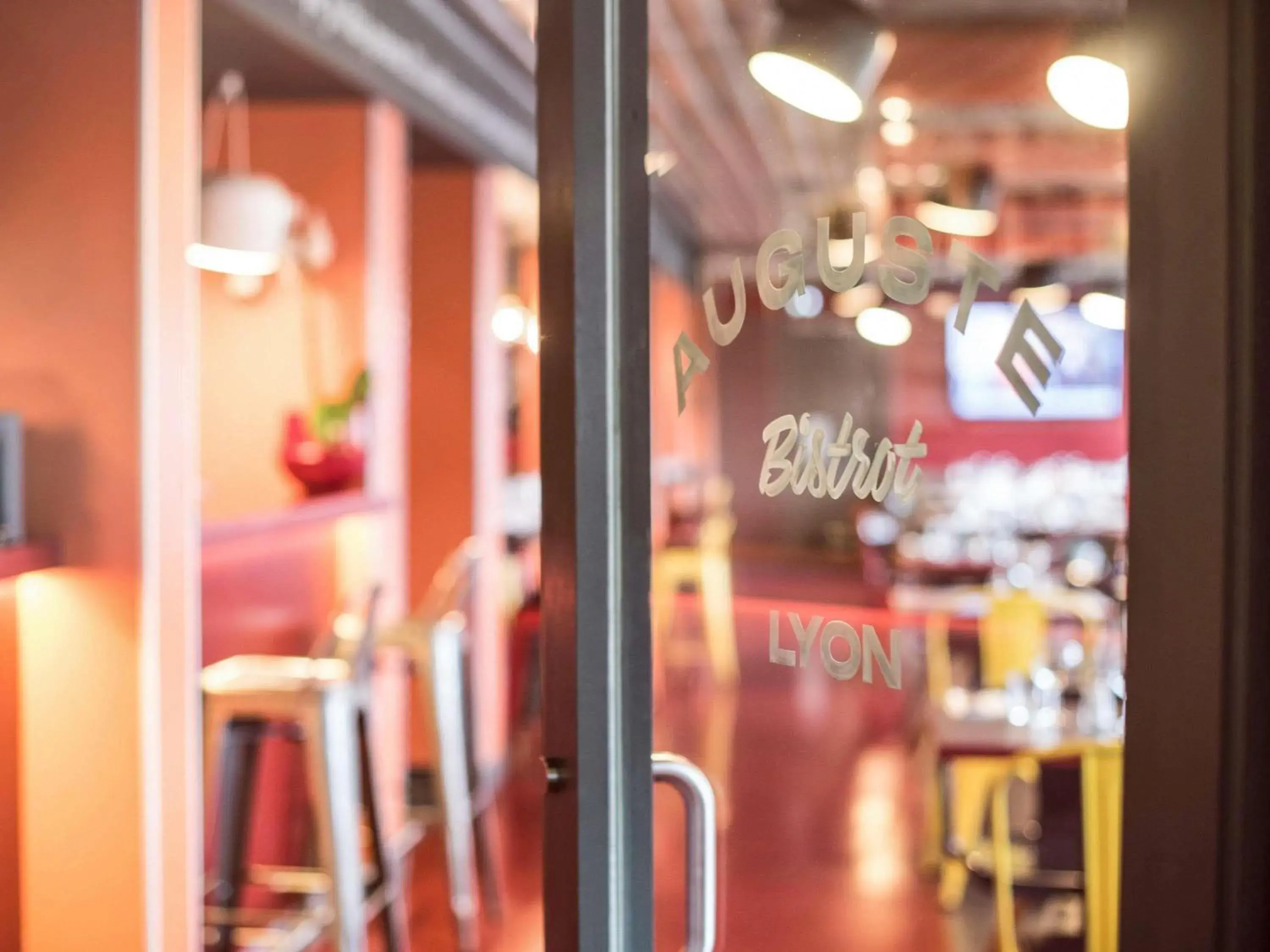 Restaurant/places to eat in ibis Styles Lyon Centre Confluence Restaurant/places to eat in ibis Styles Lyon Centre Confluence