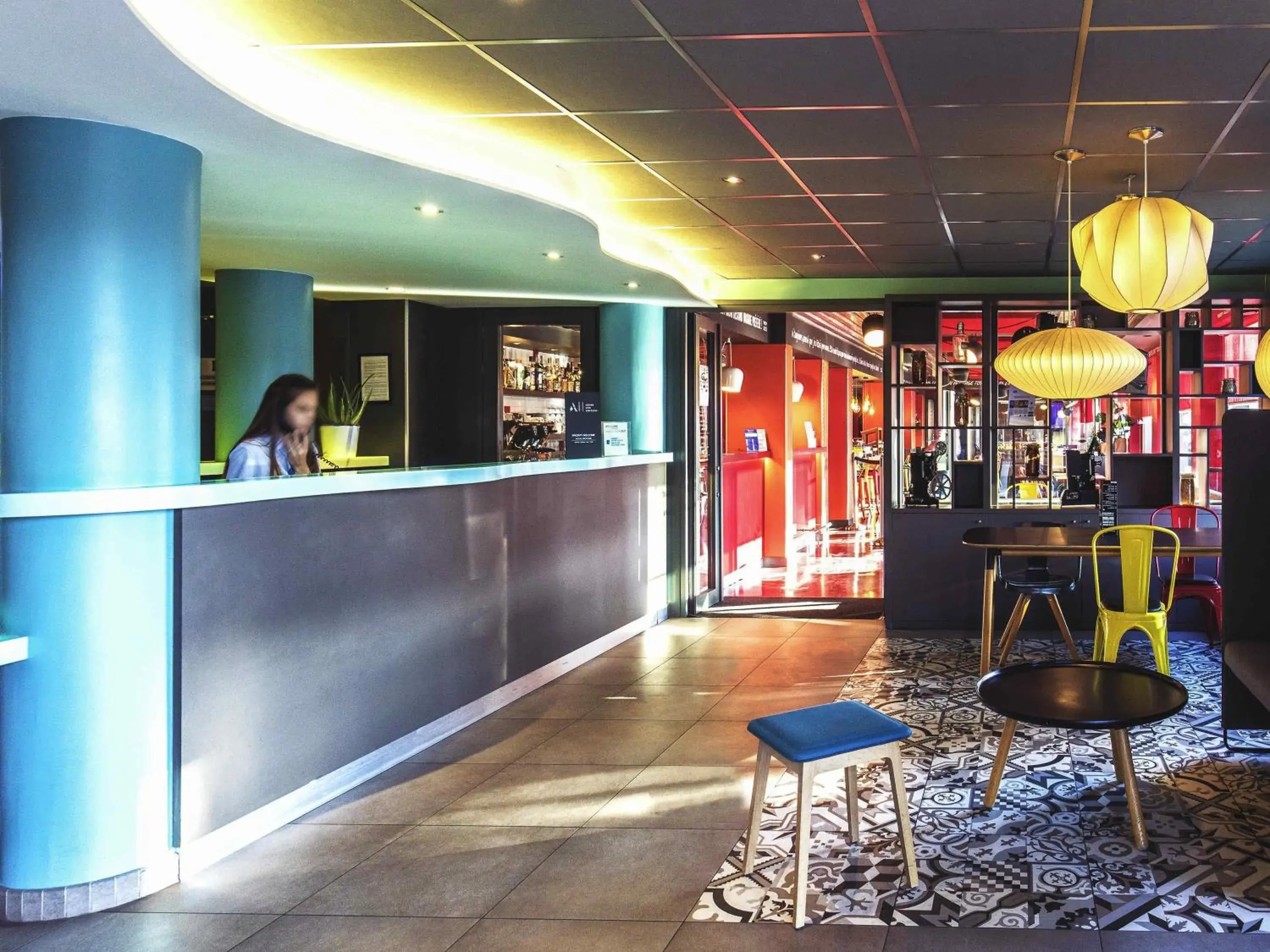 Lounge or bar in ibis Styles Lyon Centre Confluence Lounge or bar in ibis Styles Lyon Centre Confluence