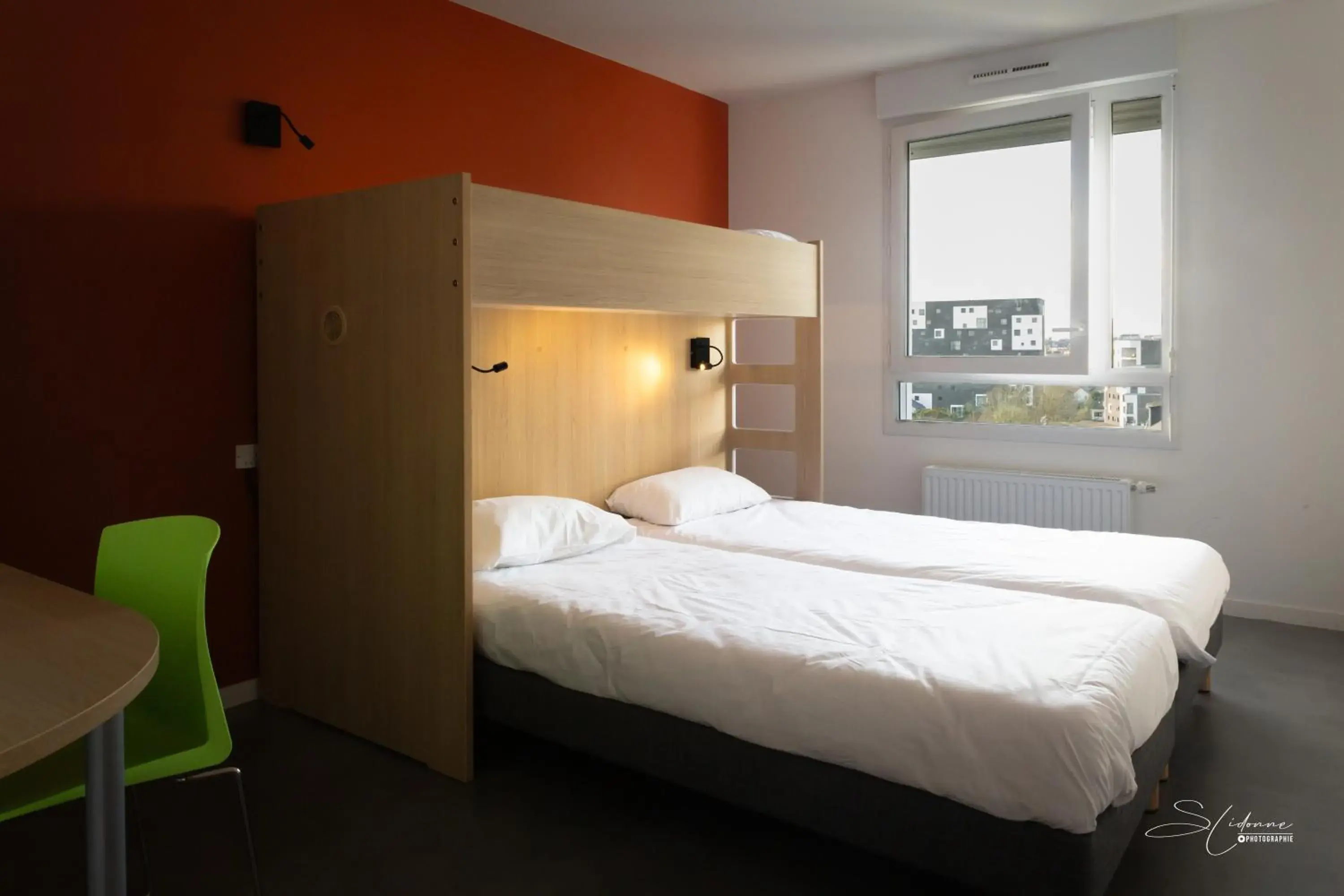 Triple Room with Private Bathroom in Le Spot CIS Nantes Triple Room with Private Bathroom in Le Spot CIS Nantes