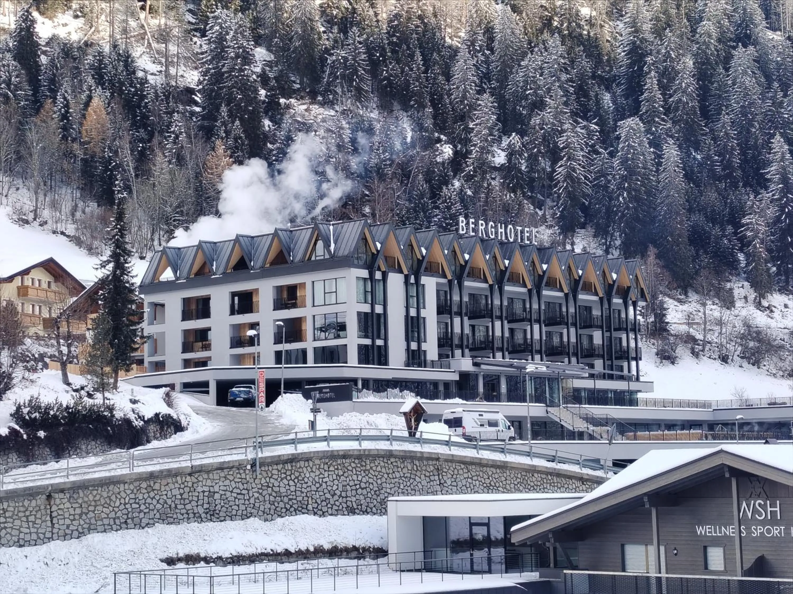 Property building in Berghotel