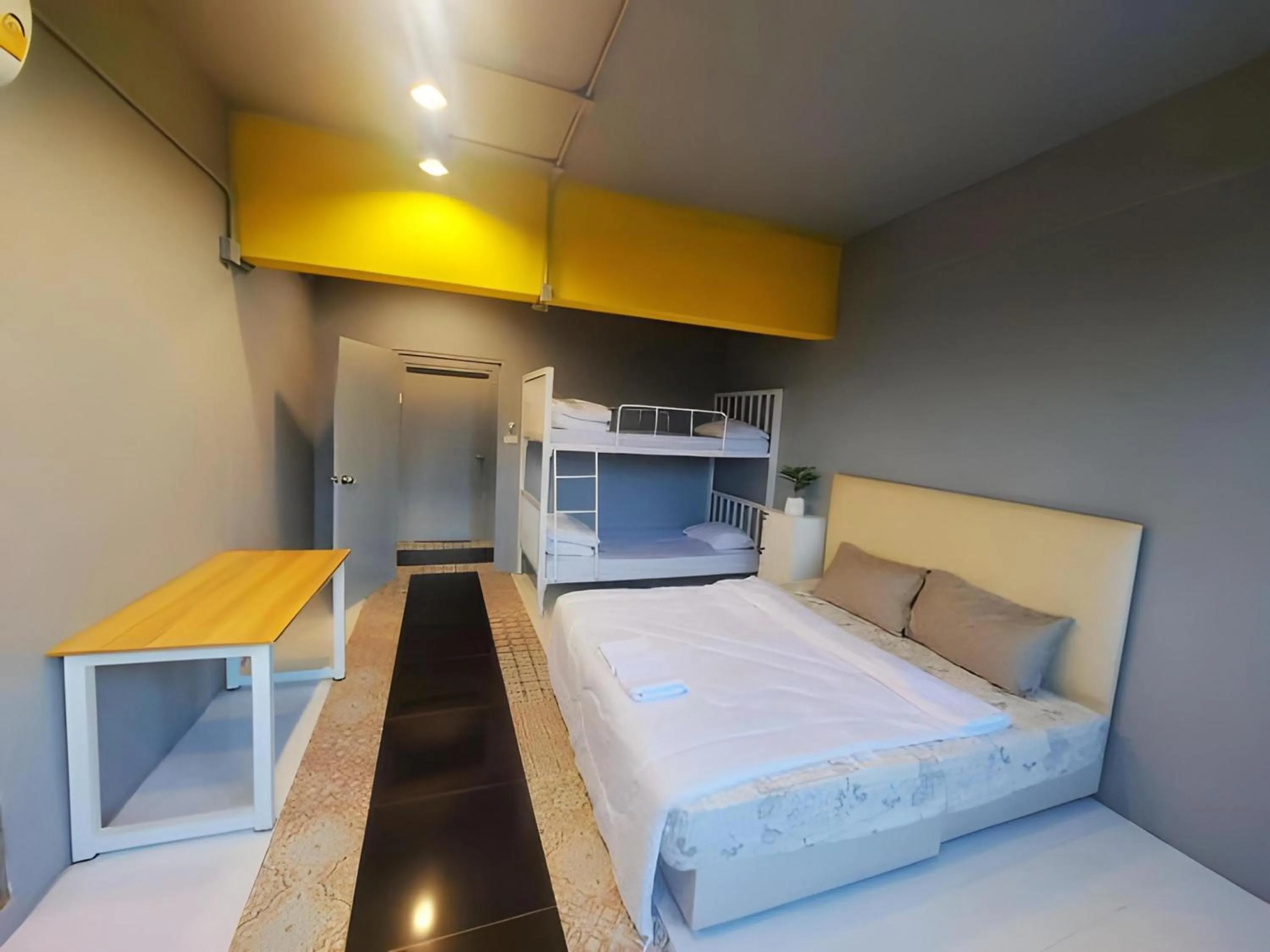 Bedroom, Bed in OYO 75465 Lucky Hostel - Huai Khwang