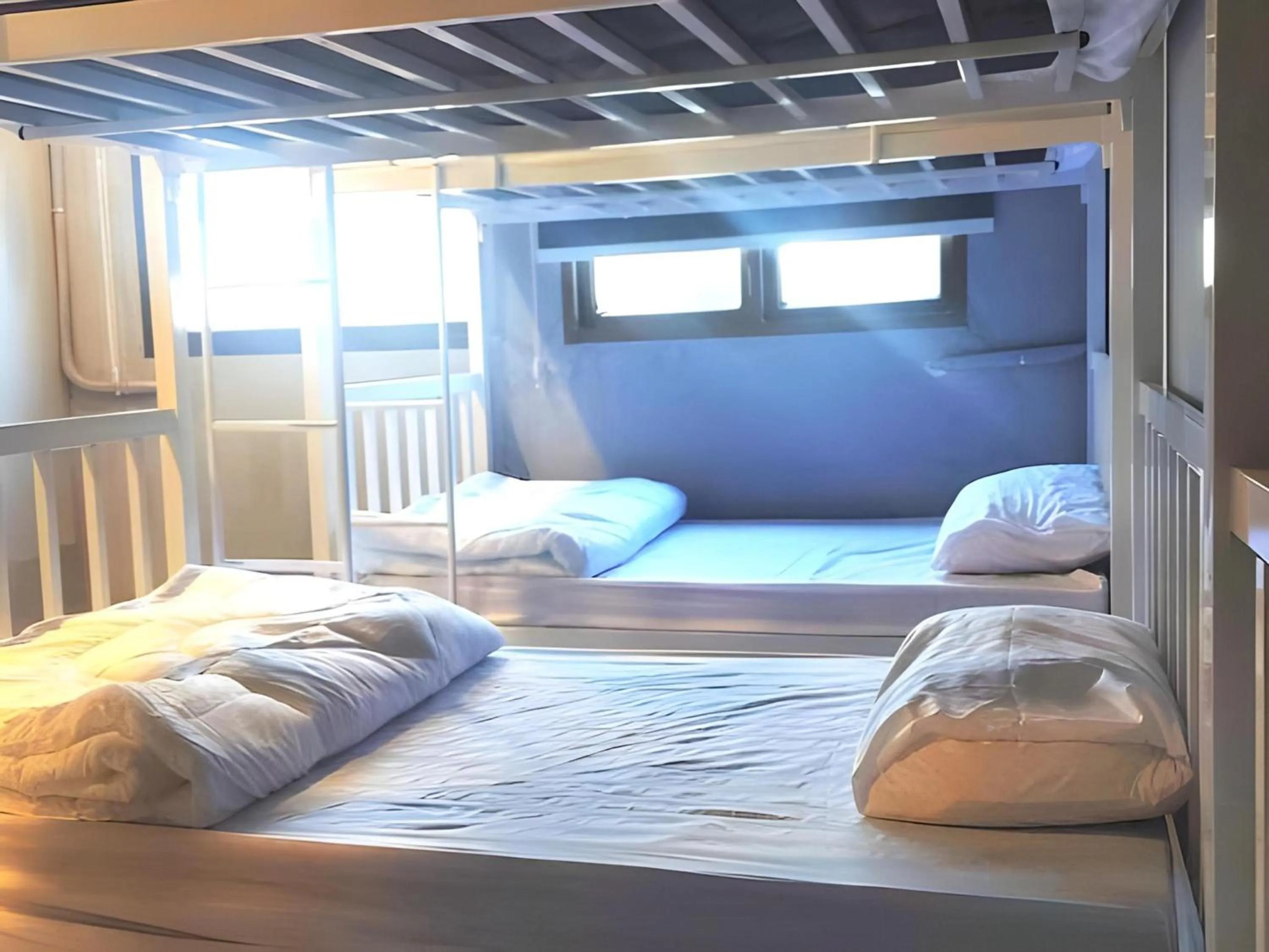 Bedroom, Bed in OYO 75465 Lucky Hostel - Huai Khwang