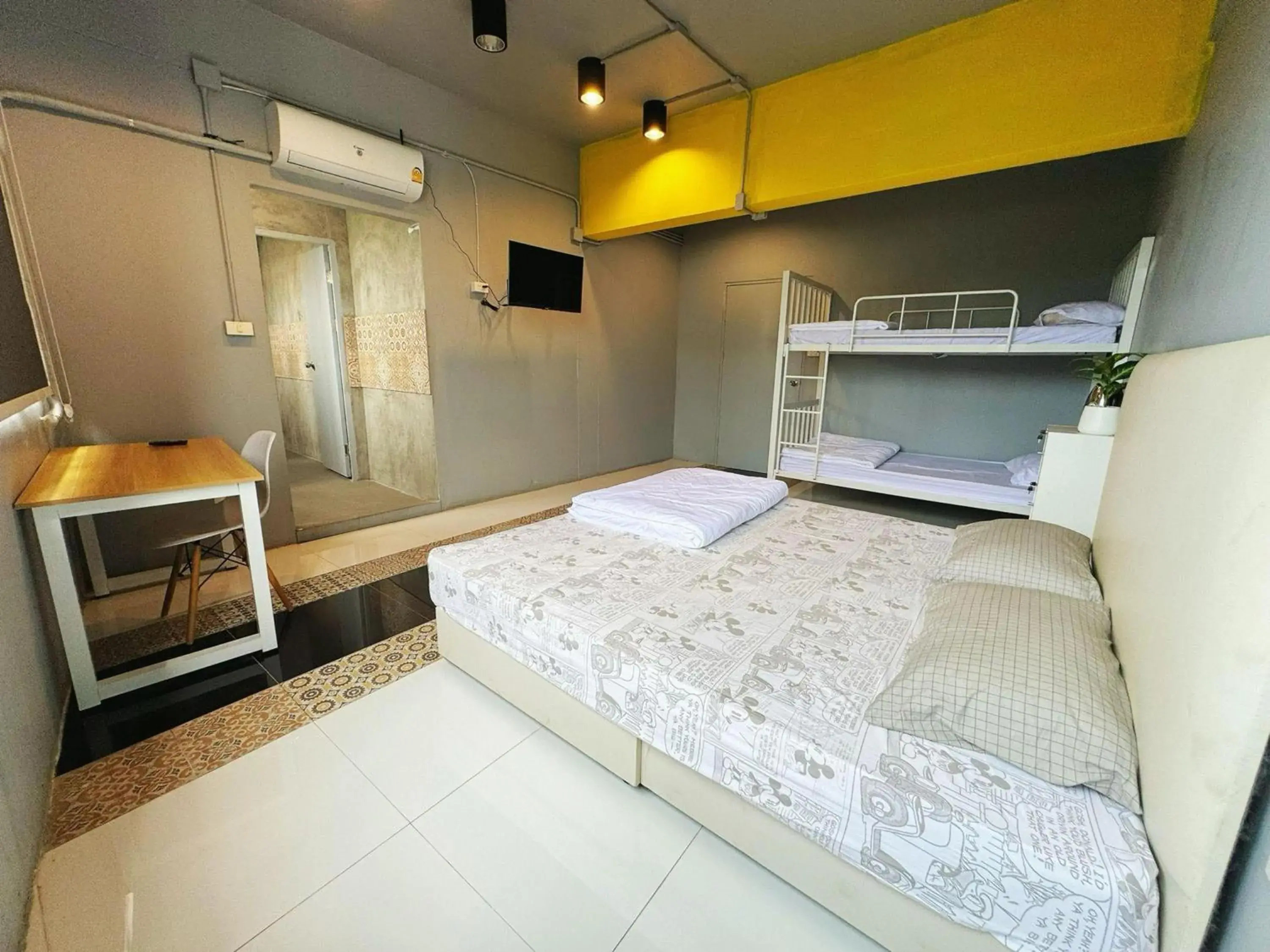 Bedroom, Bed in OYO 75465 Lucky Hostel - Huai Khwang Bedroom, Bed in OYO 75465 Lucky Hostel - Huai Khwang