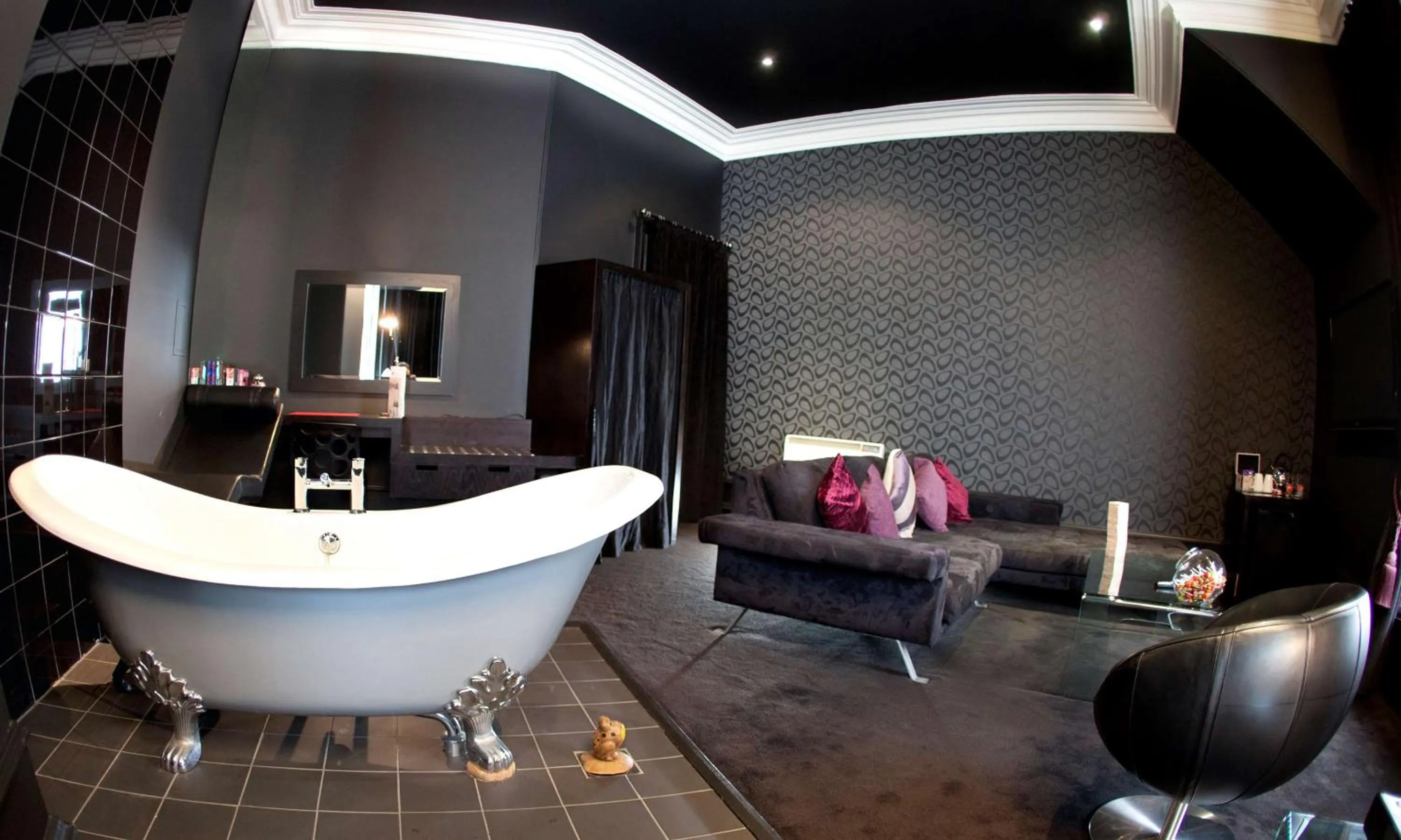 Bathroom in Carmelite Hotel; BW Signature Collection