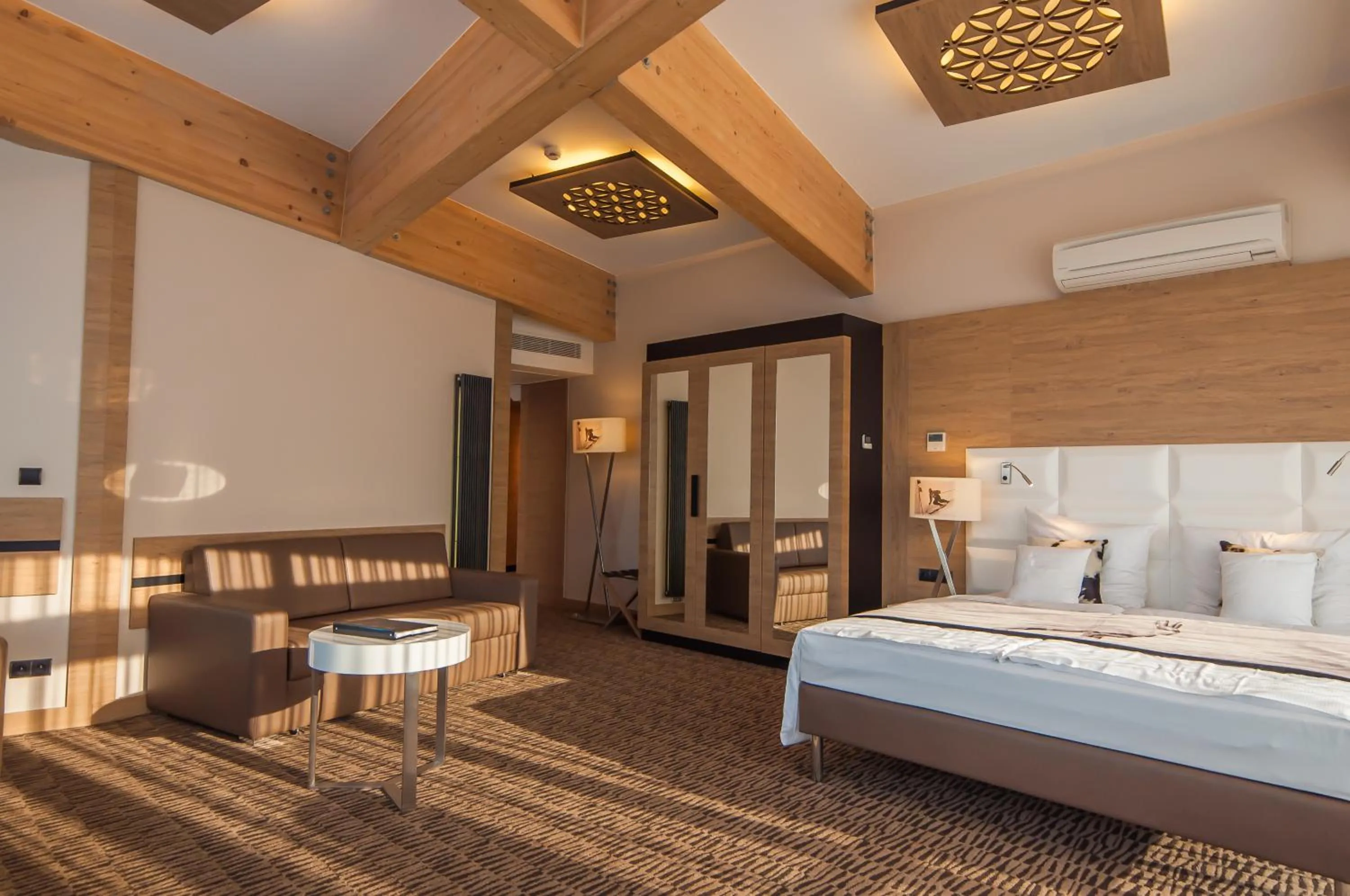 Photo of the whole room, Bed in Rezydencja Nosalowy Dwór