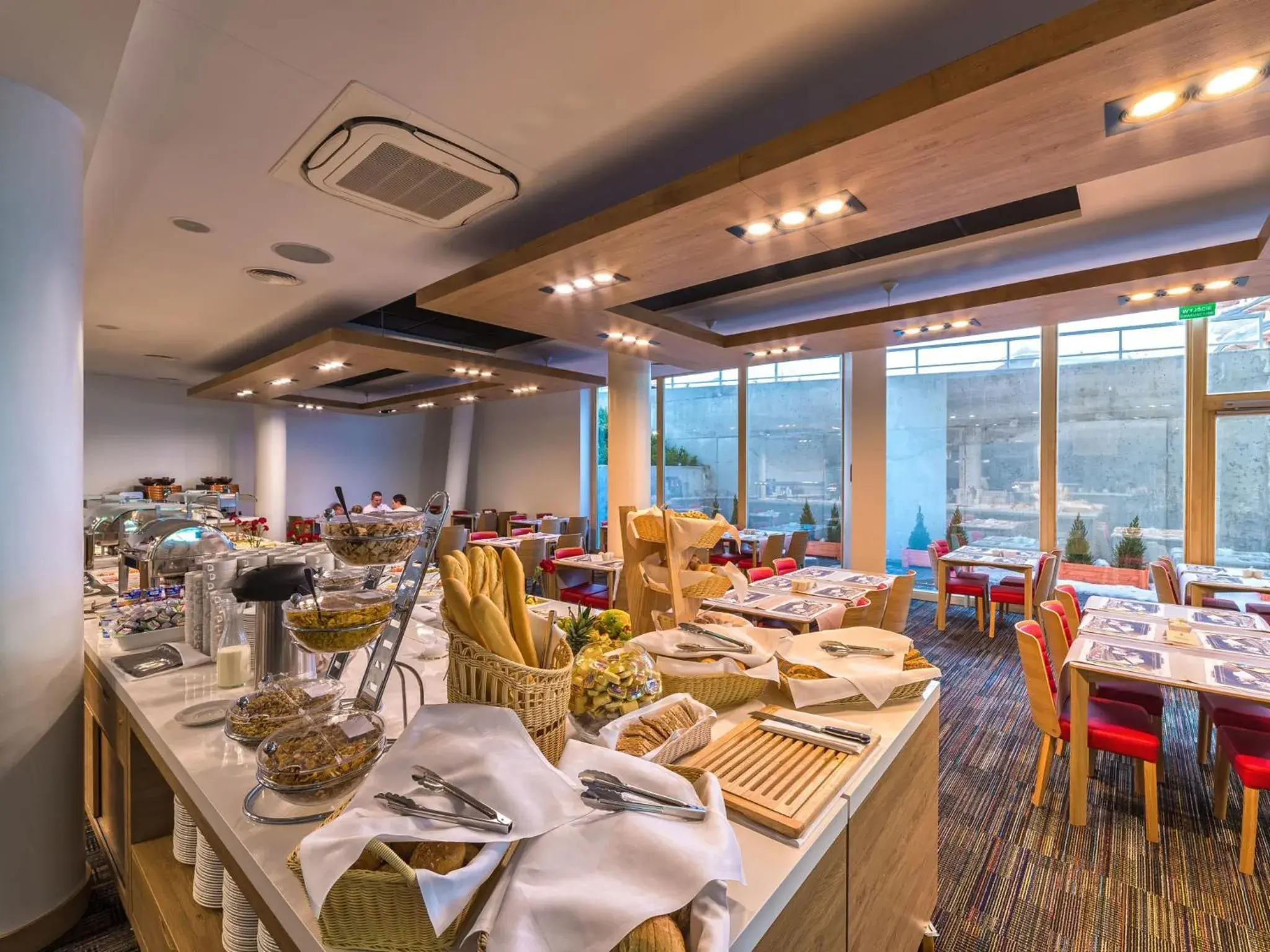 Restaurant/places to eat in Rezydencja Nosalowy Dwór Restaurant/places to eat in Rezydencja Nosalowy Dwór