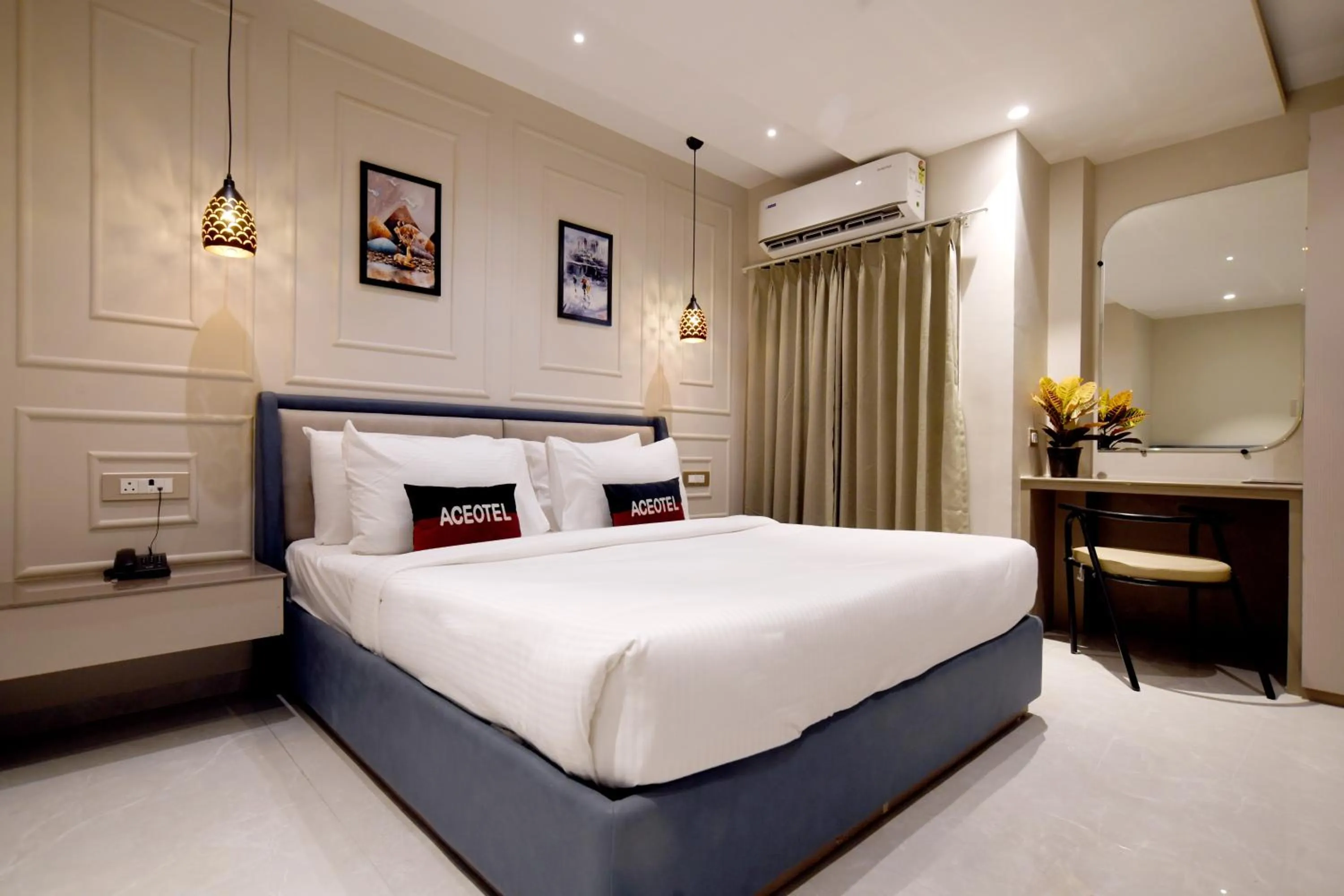 Photo of the whole room, Bed in Aceotel Select Tulsi Vijay Nagar- A Luxury Boutique Hotel