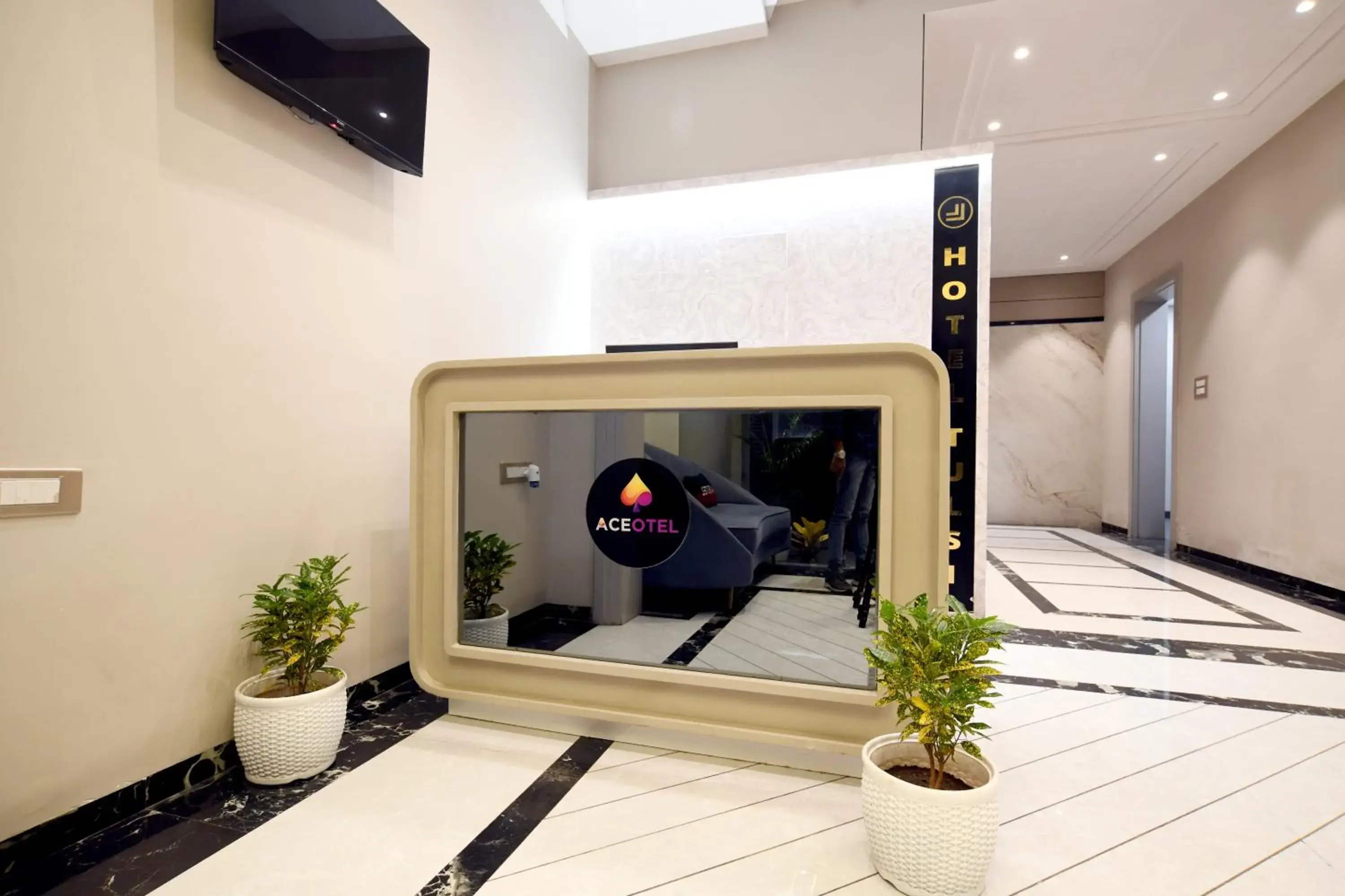 Lobby or reception in Aceotel Select Tulsi Vijay Nagar- A Luxury Boutique Hotel Lobby or reception in Aceotel Select Tulsi Vijay Nagar- A Luxury Boutique Hotel