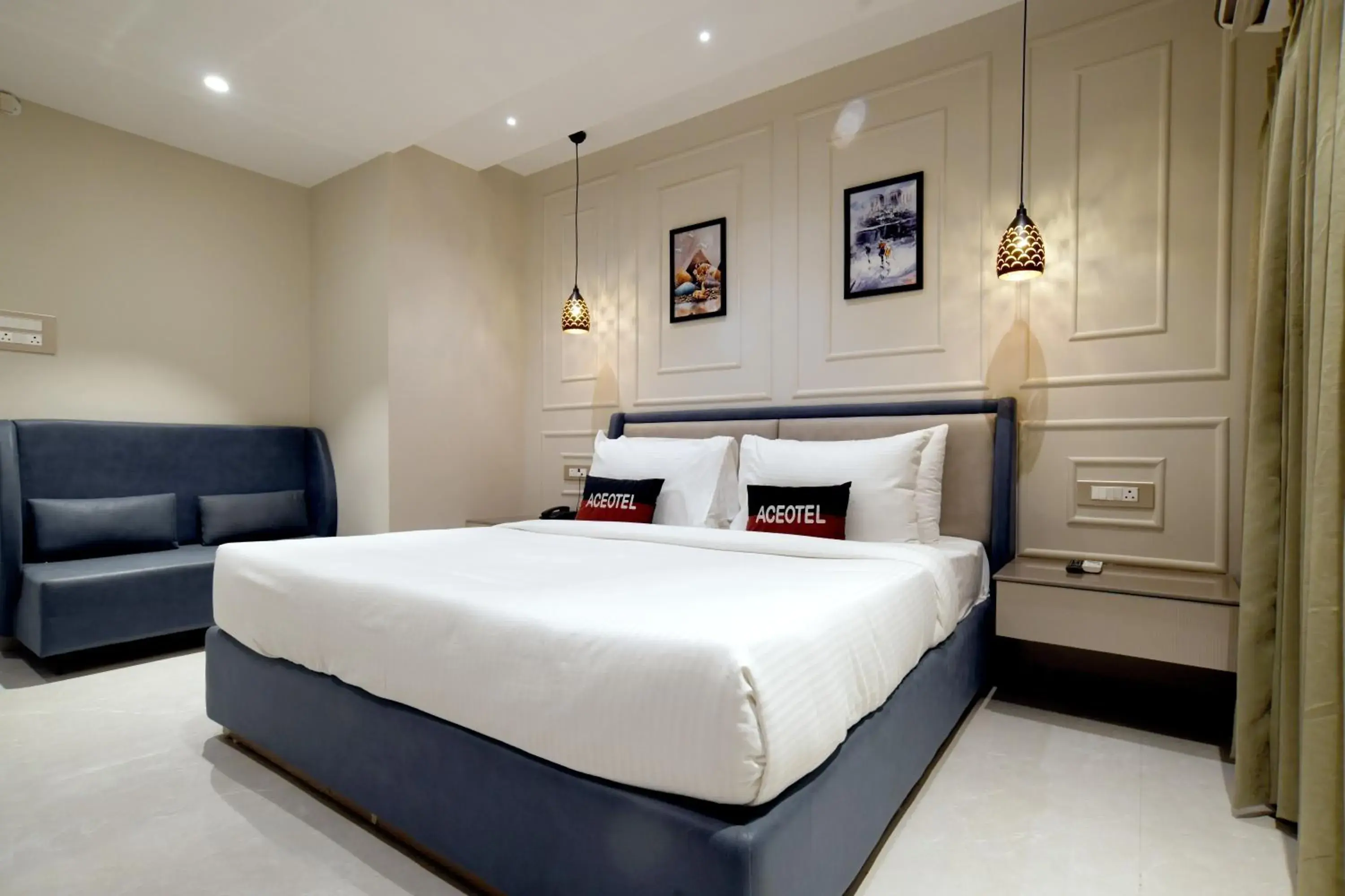 Bed in Aceotel Select Tulsi Vijay Nagar- A Luxury Boutique Hotel Bed in Aceotel Select Tulsi Vijay Nagar- A Luxury Boutique Hotel