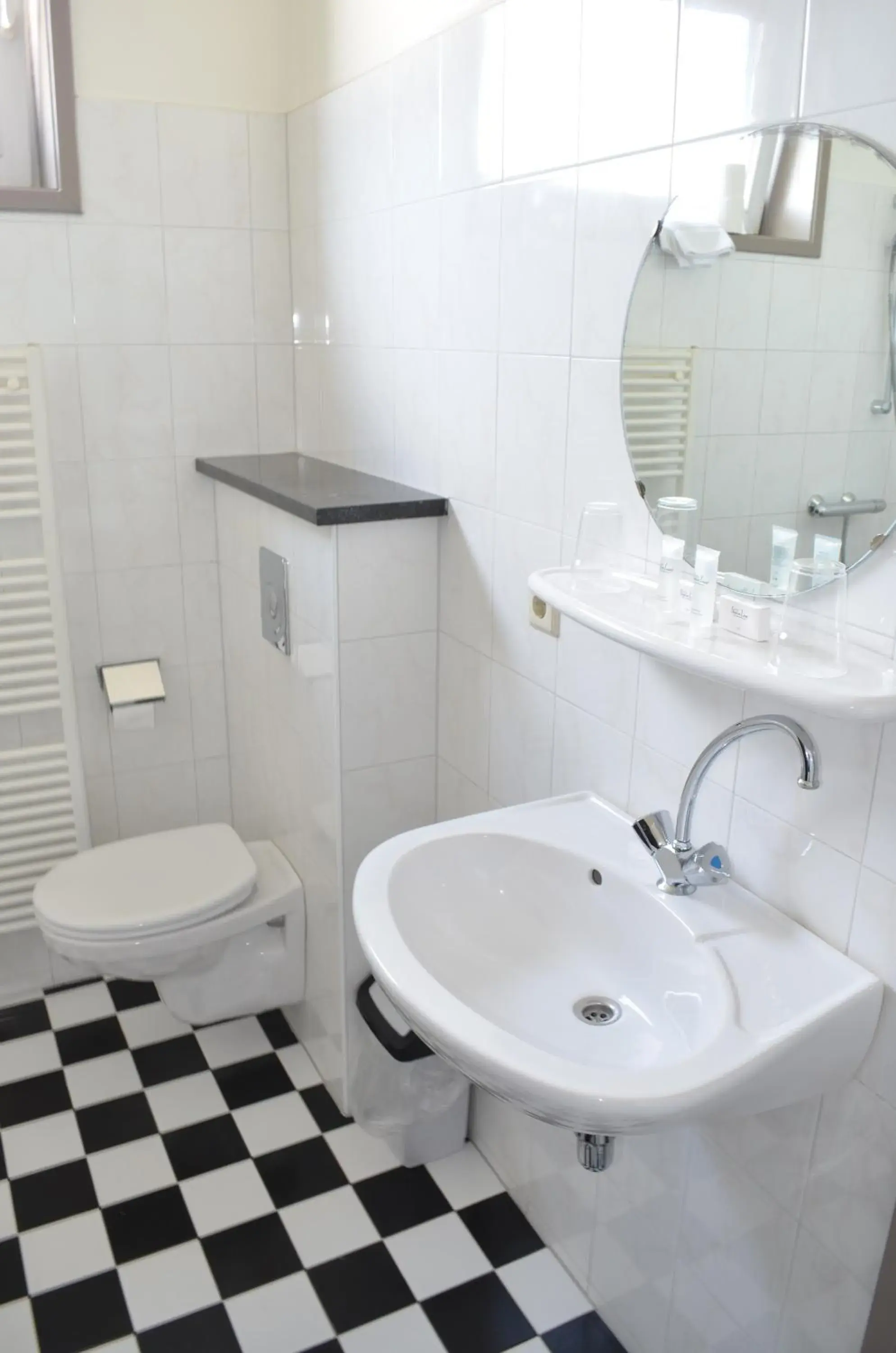 Triple Room - single occupancy in Hotel Stad en Land Triple Room - single occupancy in Hotel Stad en Land