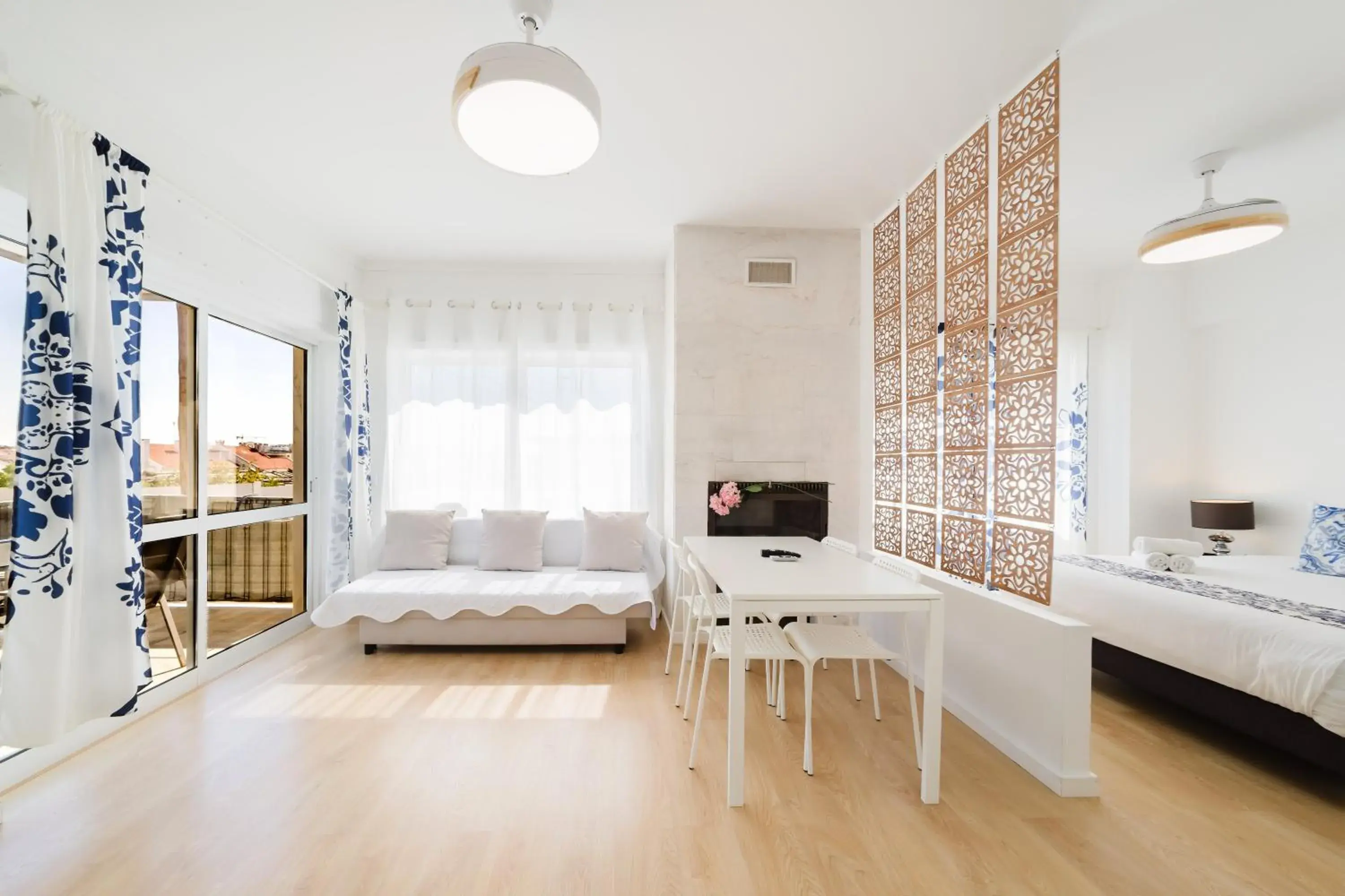 TV and multimedia, Bed in Villa Paraíso da Caparica TV and multimedia, Bed in Villa Paraíso da Caparica