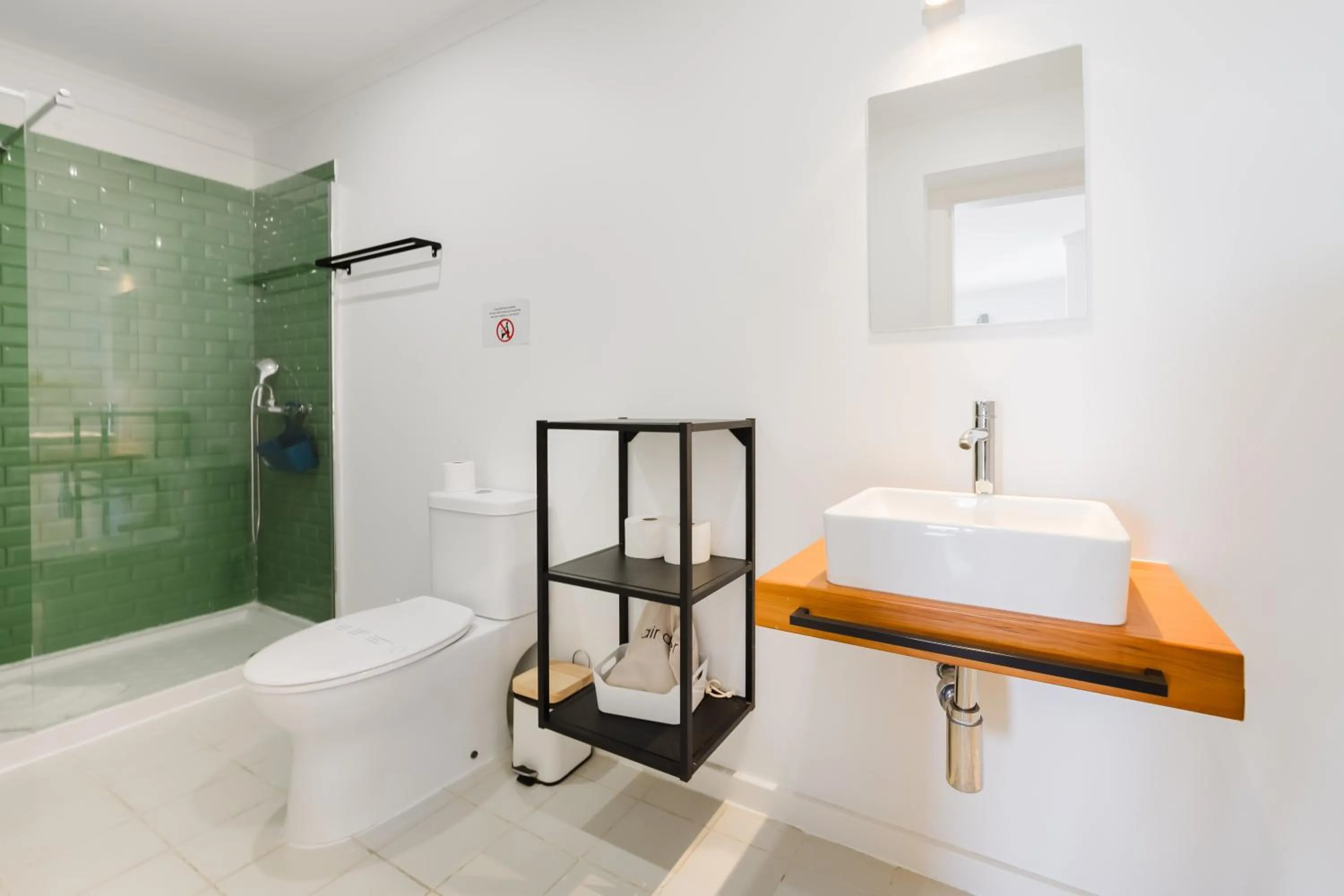 Shower in Villa Paraíso da Caparica