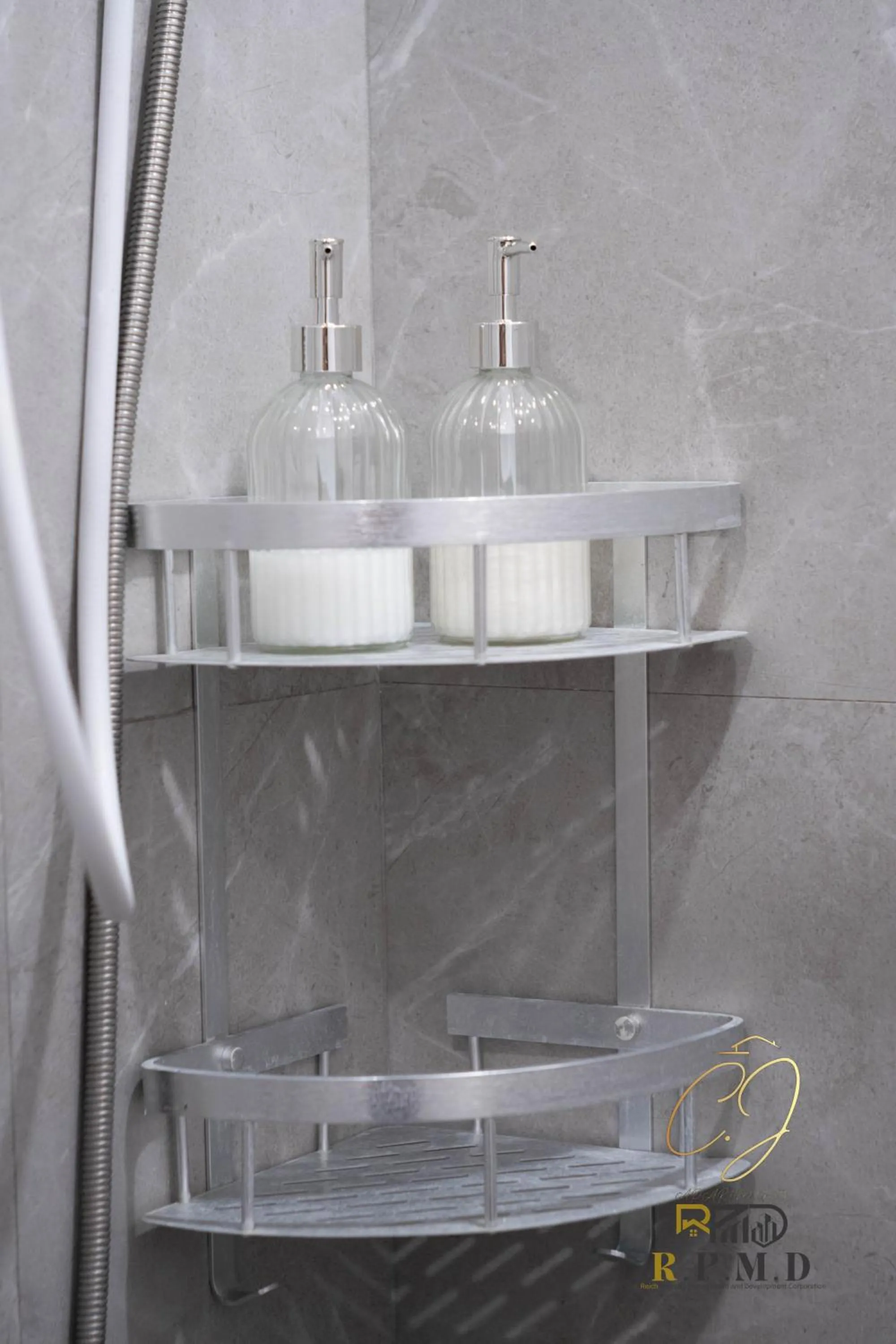 Bathroom in CJ Apartments