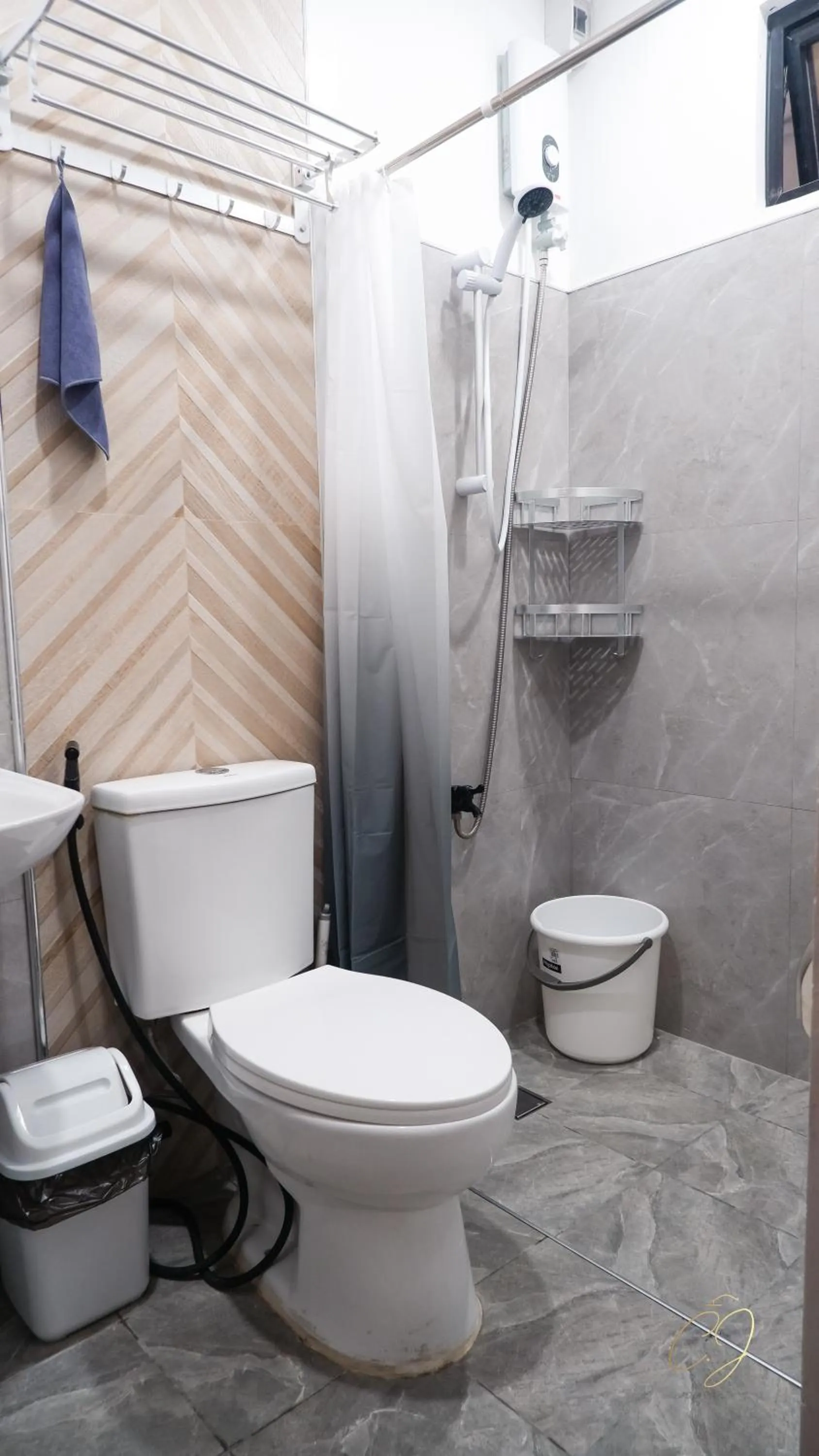 Shower in CJ Apartments