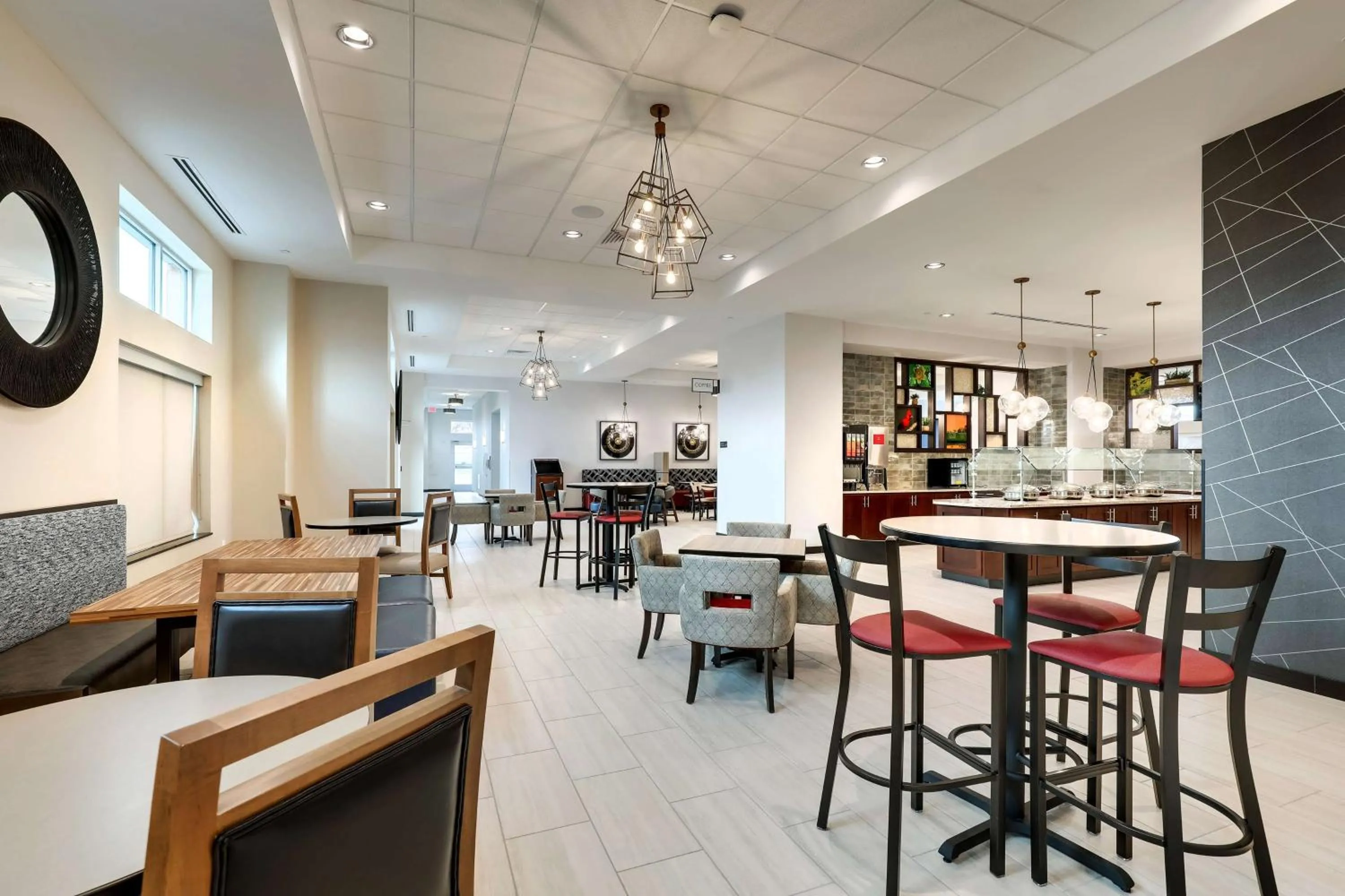 Breakfast in Drury Plaza Hotel Cincinnati Florence