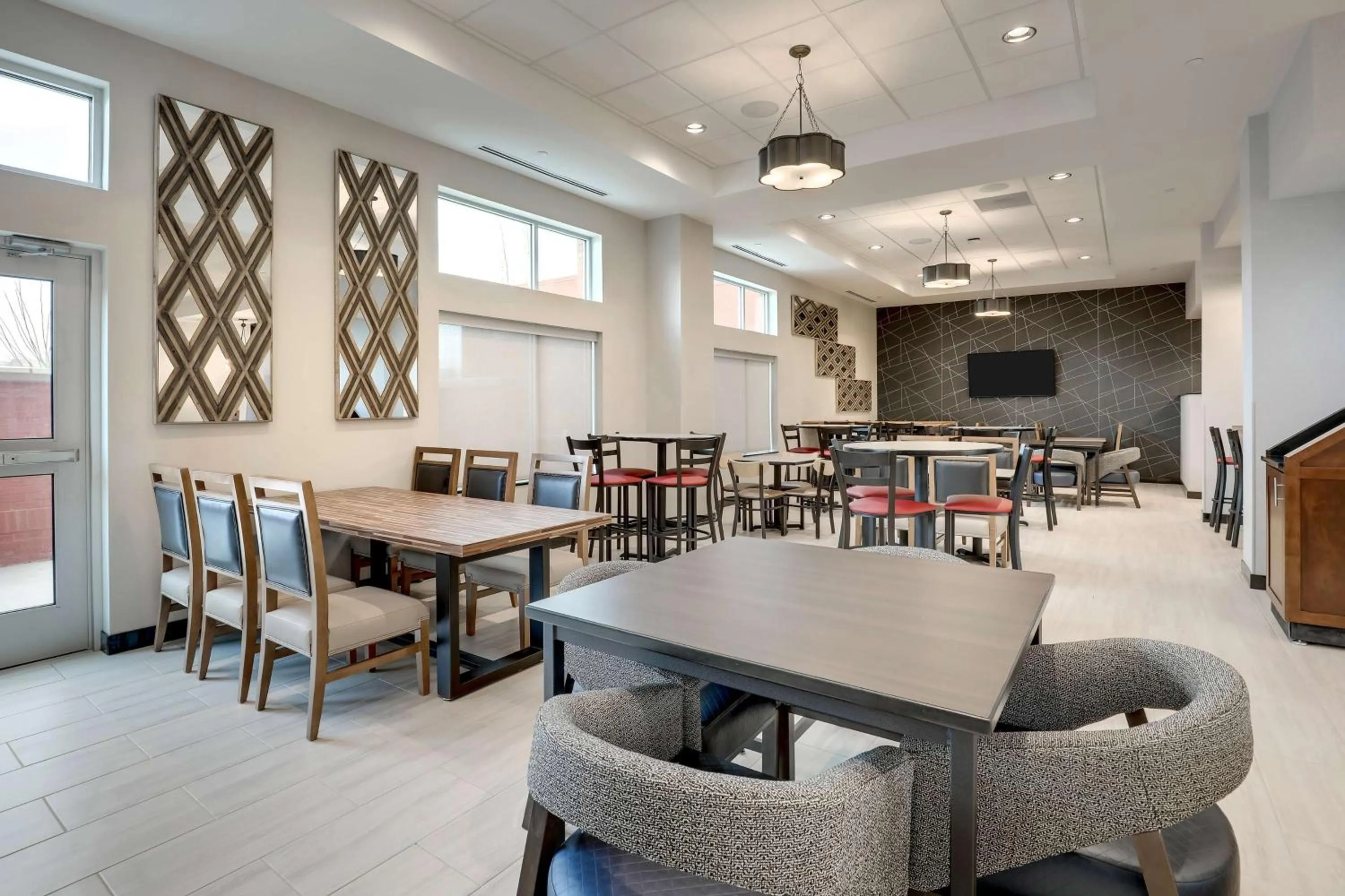 Breakfast in Drury Plaza Hotel Cincinnati Florence