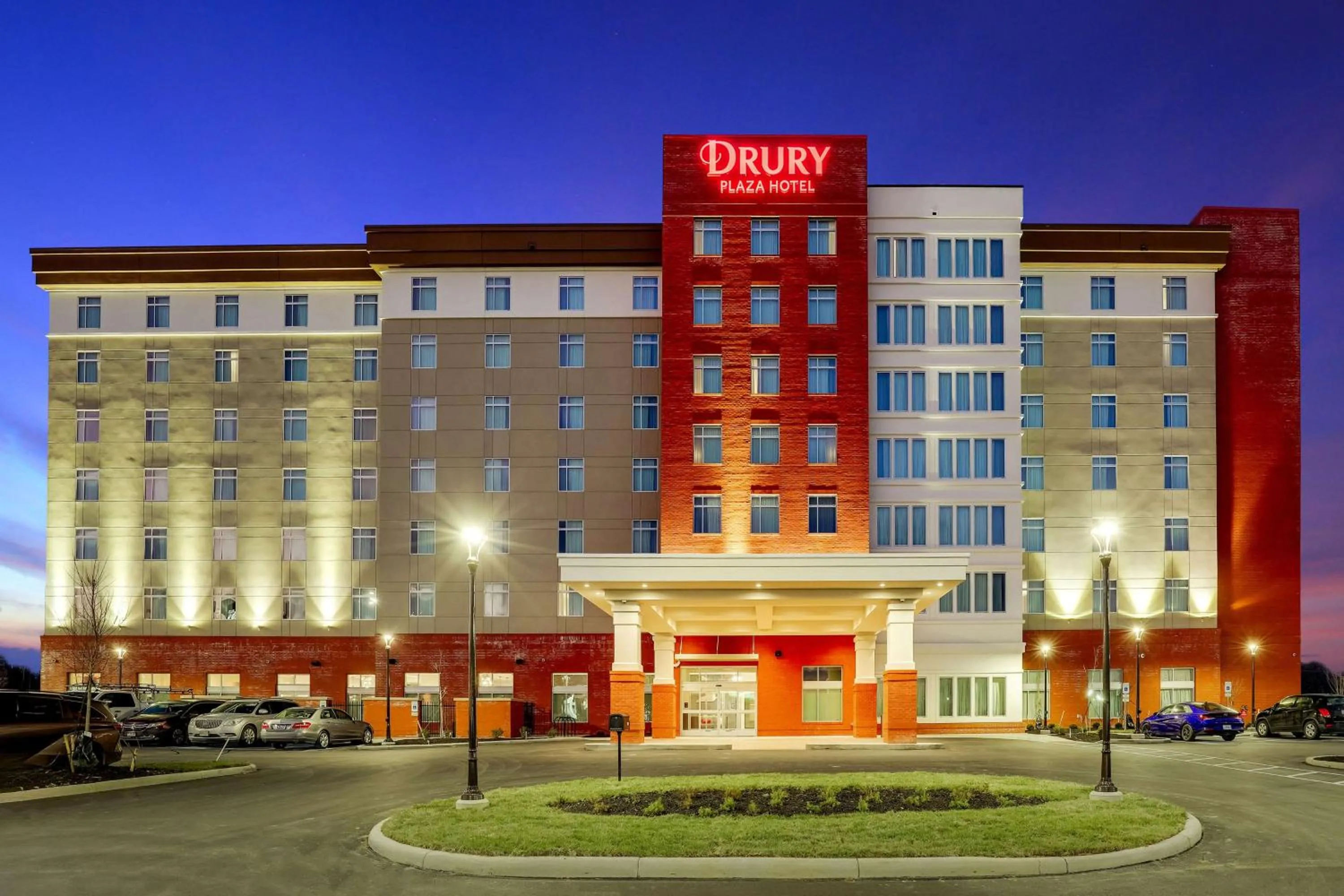 Property building in Drury Plaza Hotel Cincinnati Florence