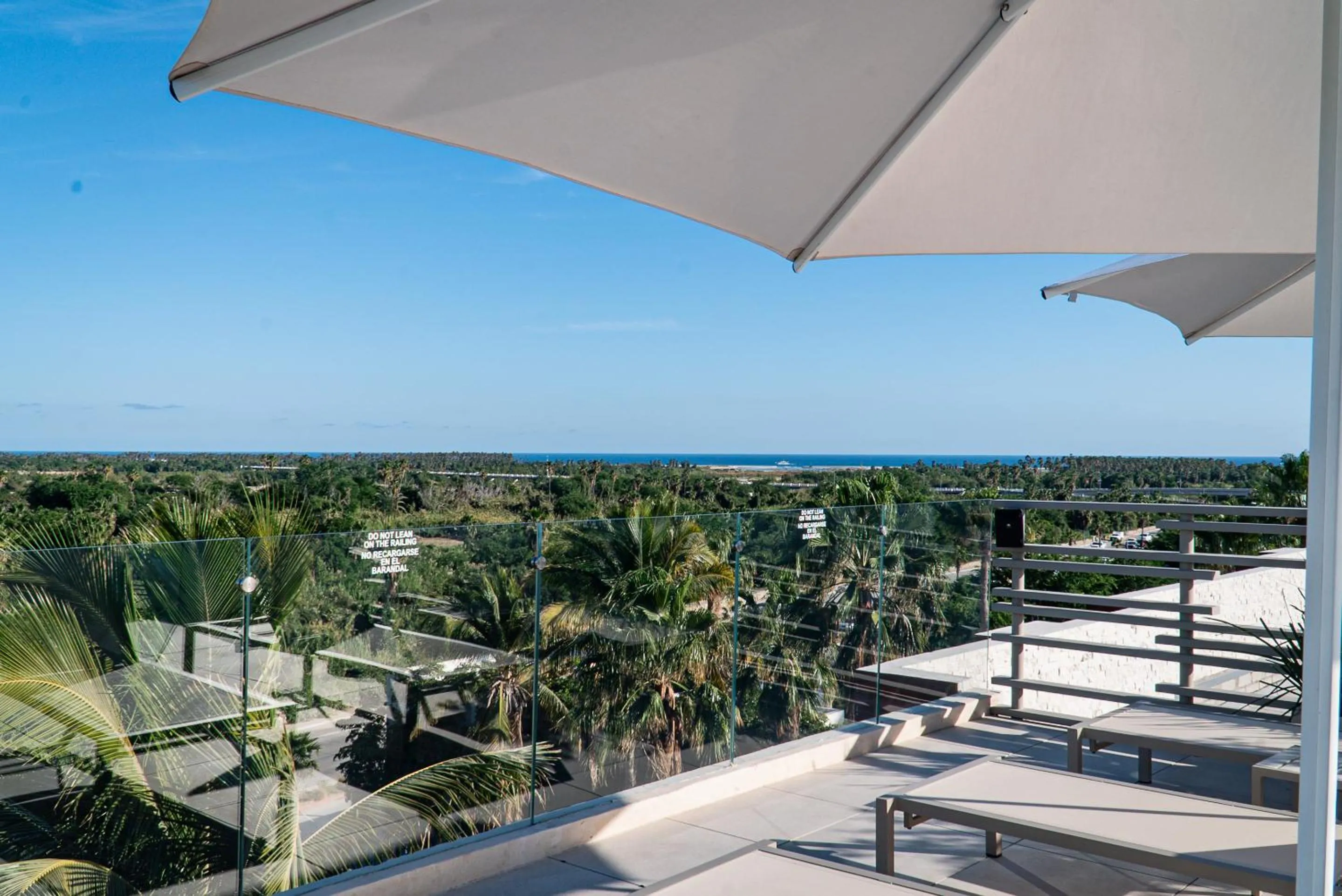 Balcony/Terrace in Flamboyan Hotel & Residences