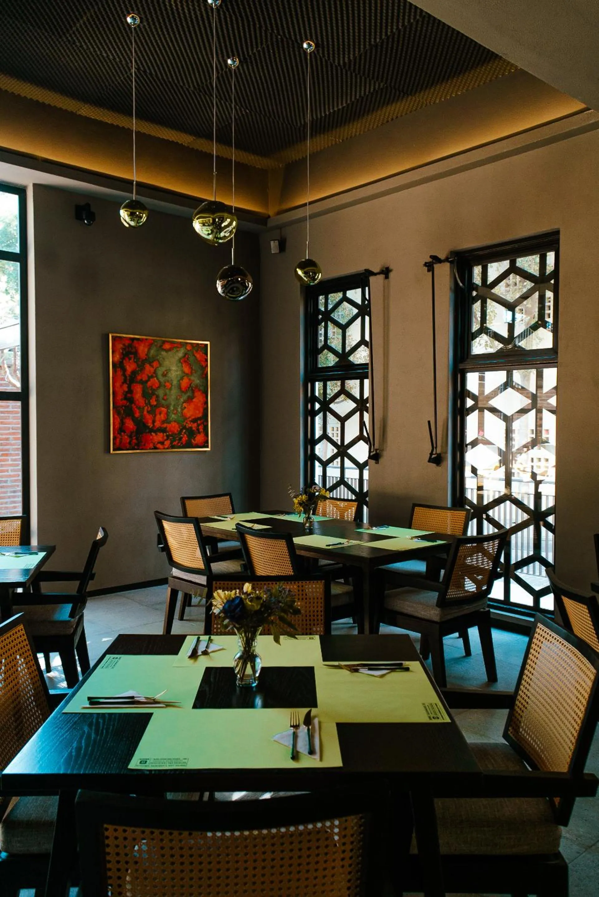 Restaurant/places to eat in Flamboyan Hotel & Residences