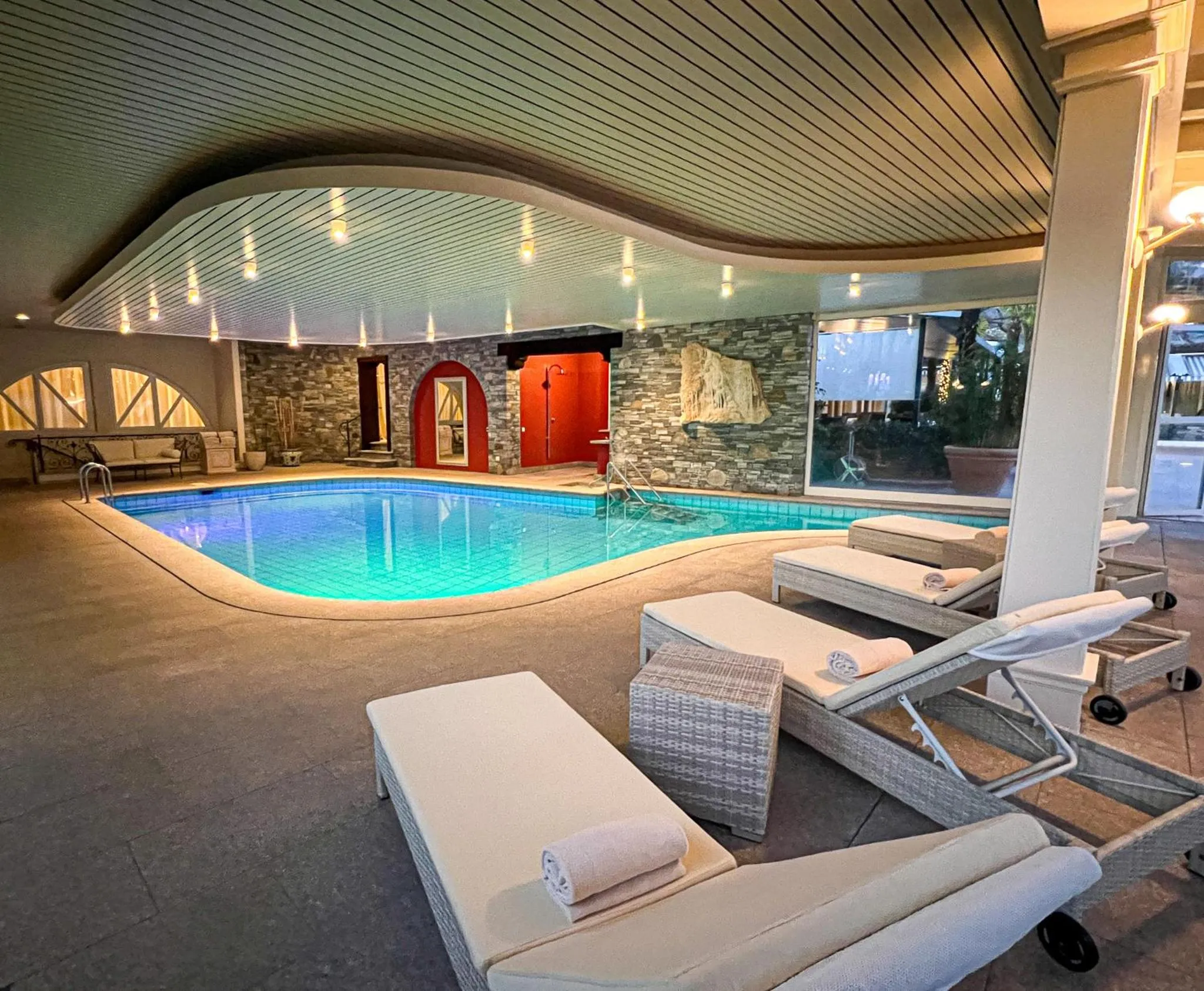 Swimming pool in Villa Delta - Parkhotel Delta