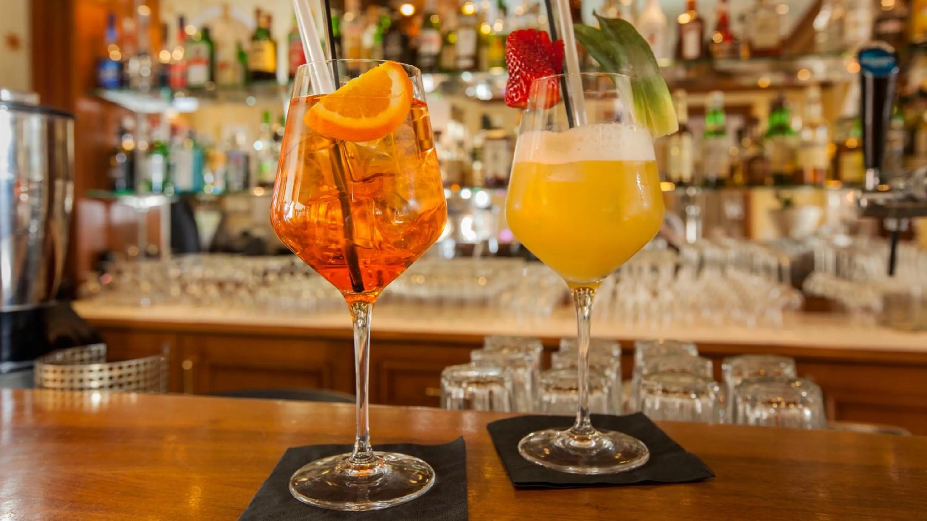 Alcoholic drinks in Villa Delta - Parkhotel Delta