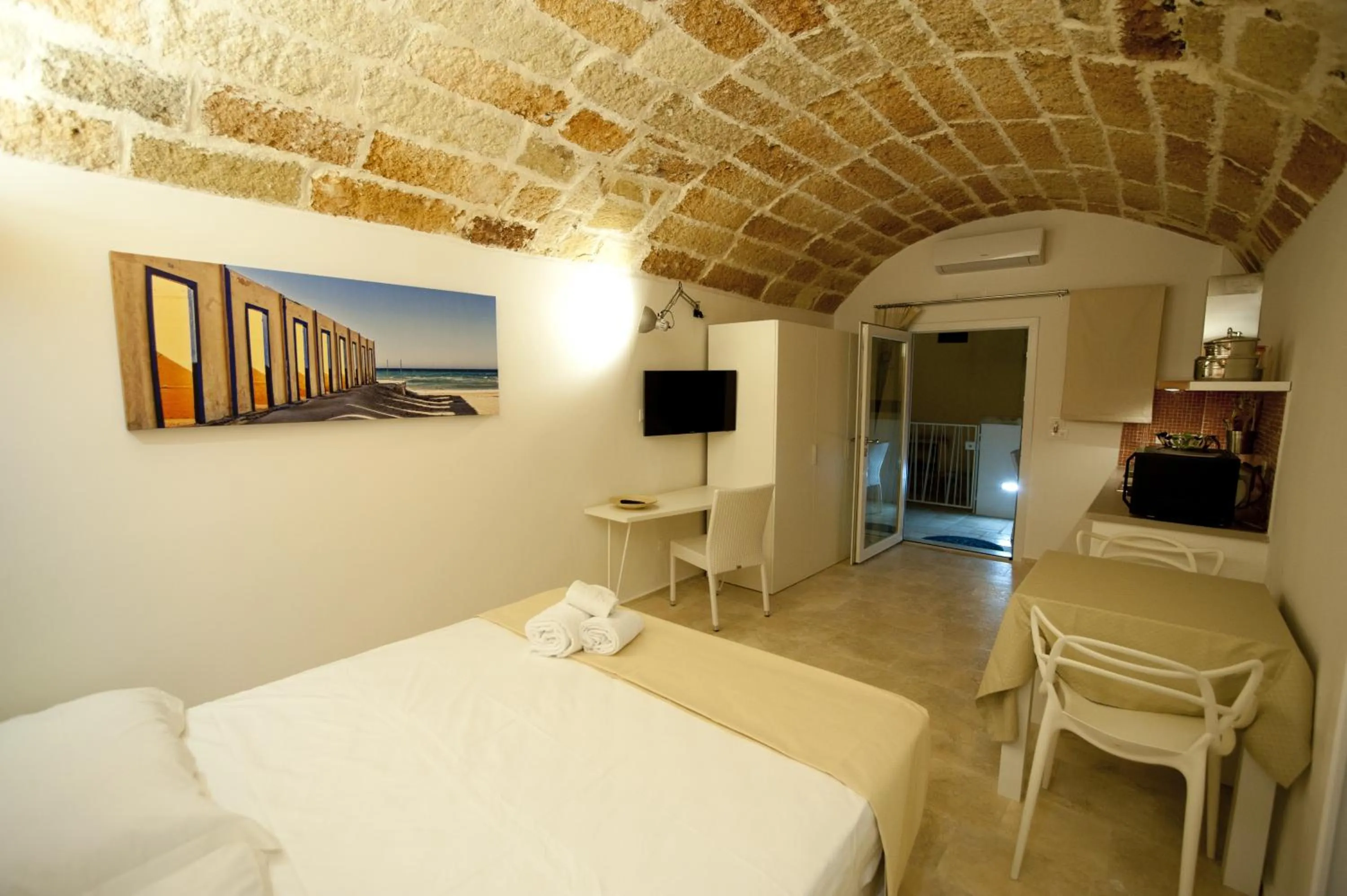 Bedroom, Bed in TS Residence