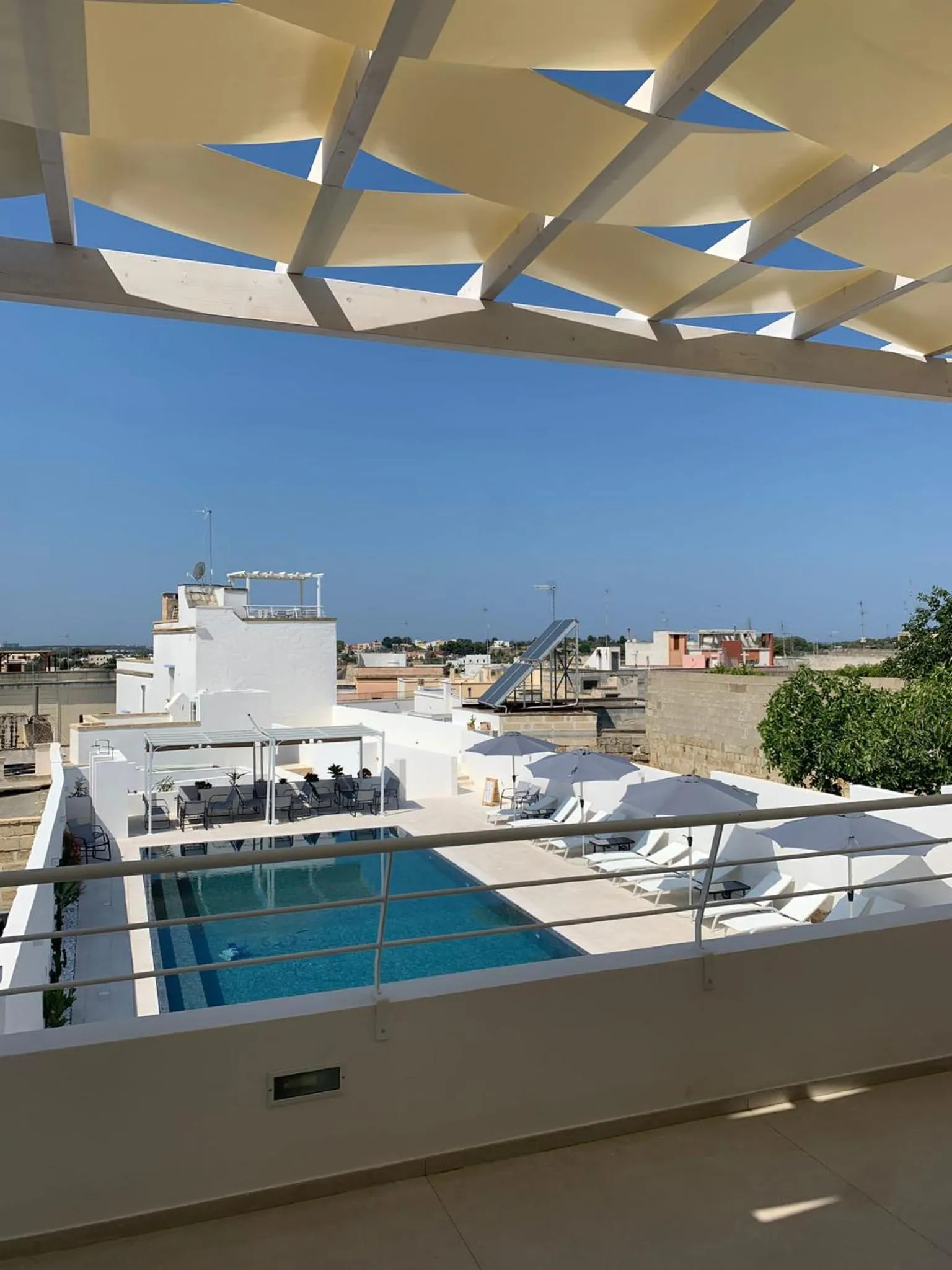 Swimming pool in TS Residence