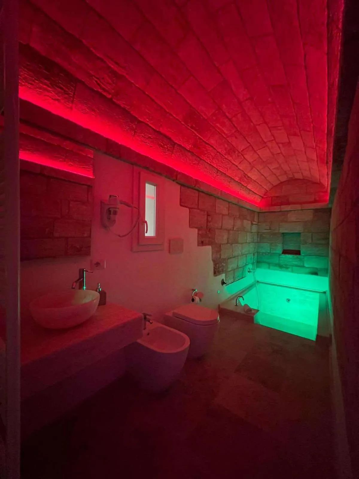 Hot Tub in TS Residence