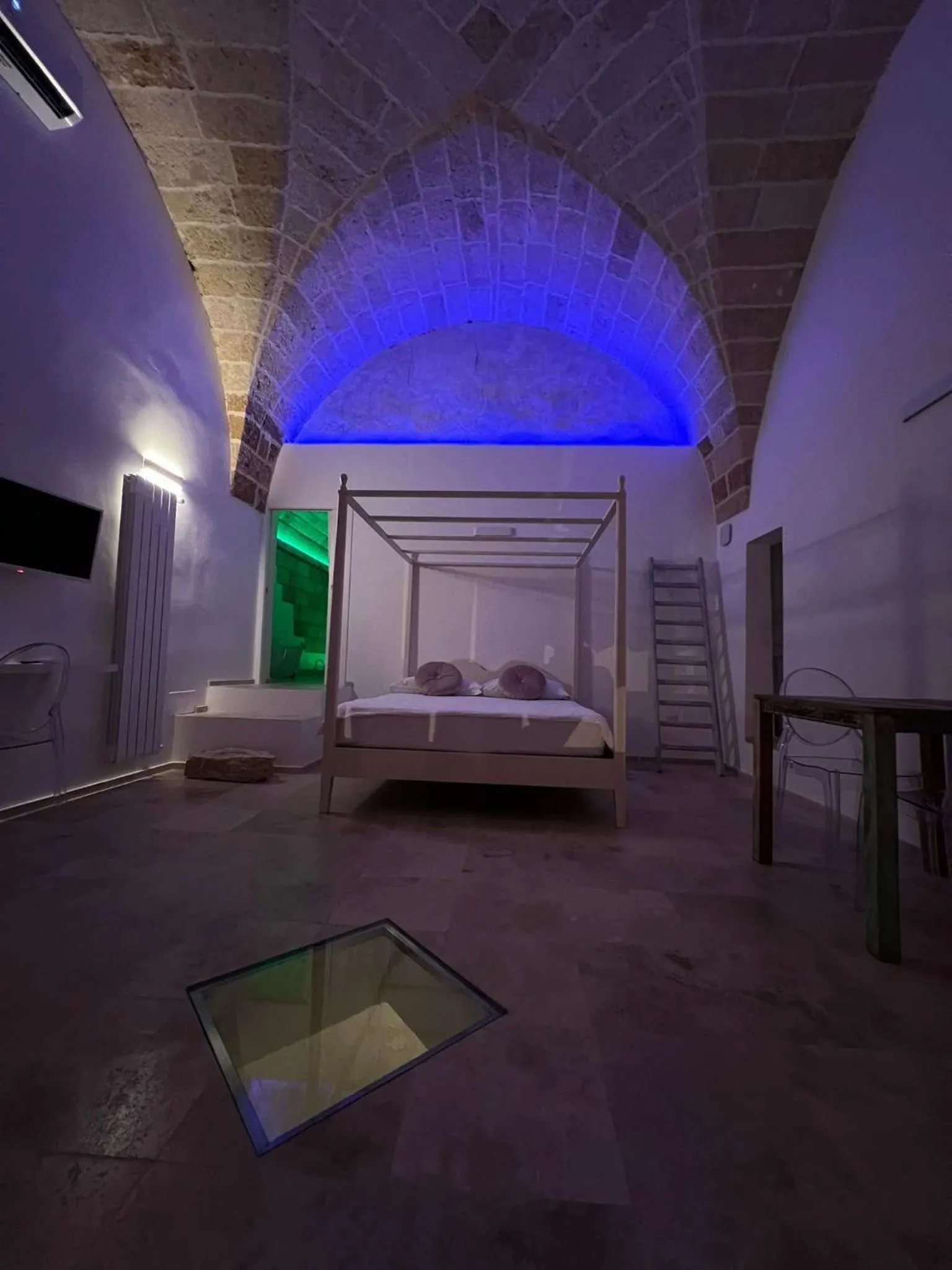 Photo of the whole room, Bed in TS Residence