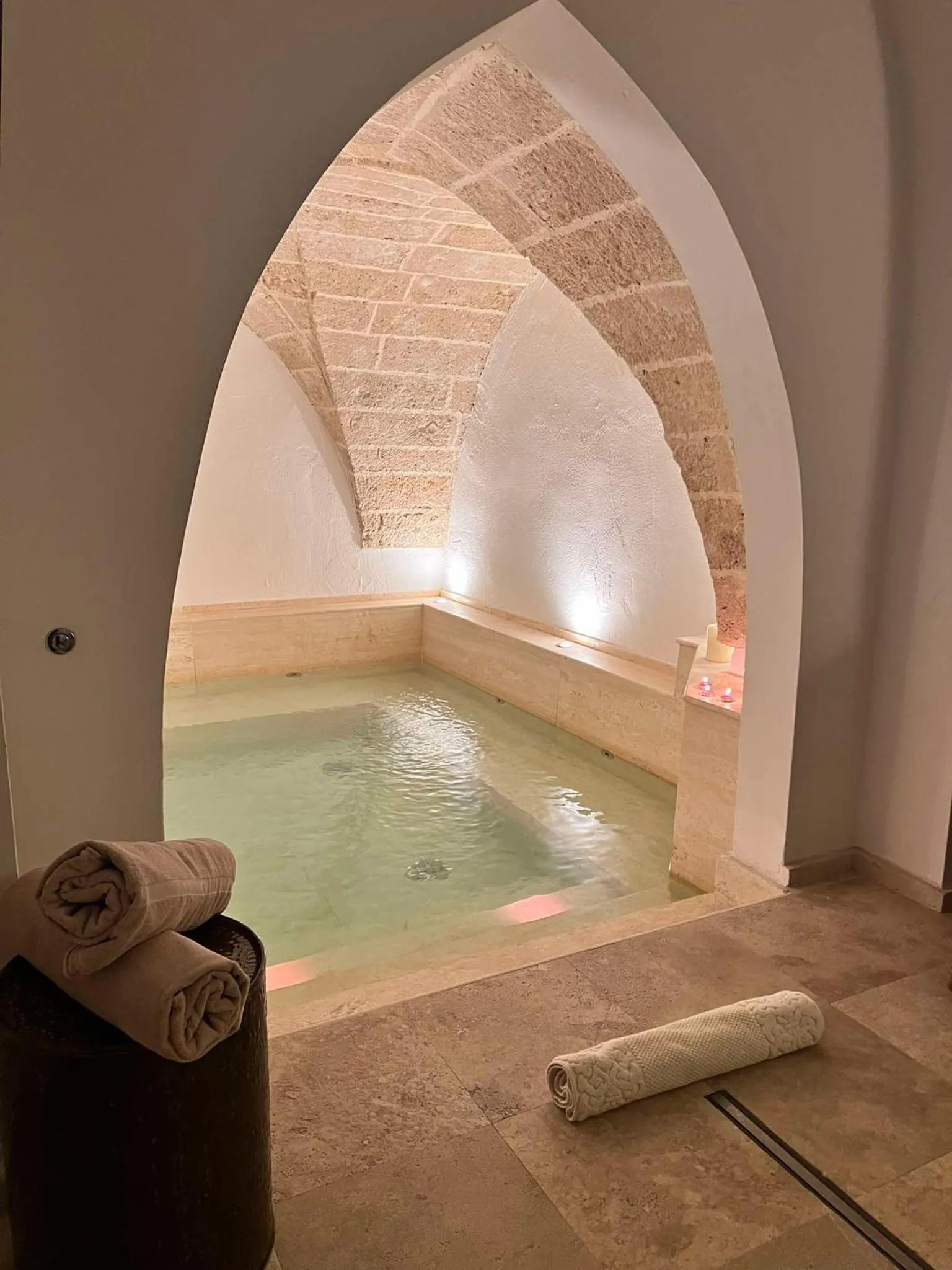 Swimming pool in TS Residence