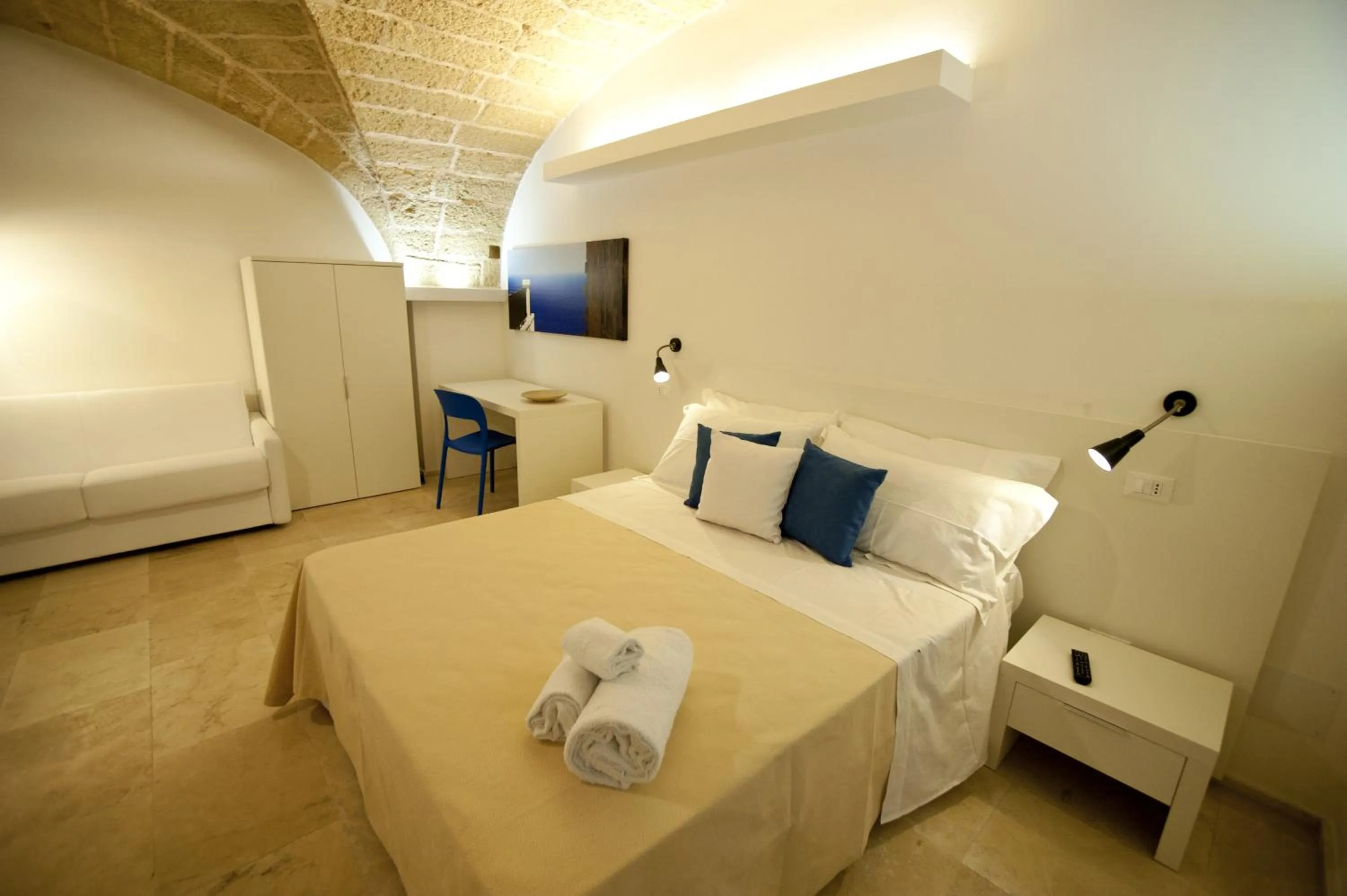 Bedroom, Bed in TS Residence